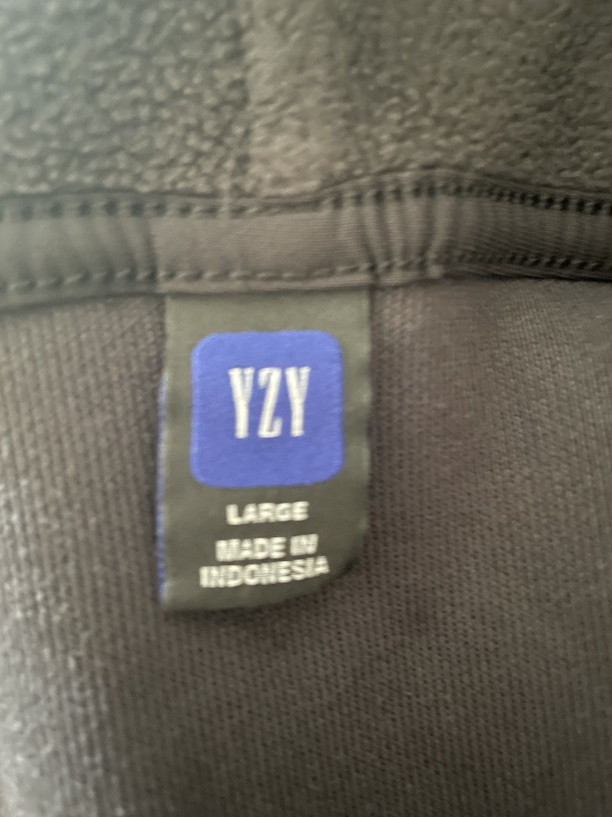 Balenciaga × Gap × Kanye West Yeezy Gap Polar Fleece Zip Up Black Coffee Size Large Size US L / EU 52-54 / 3 - 3 Thumbnail