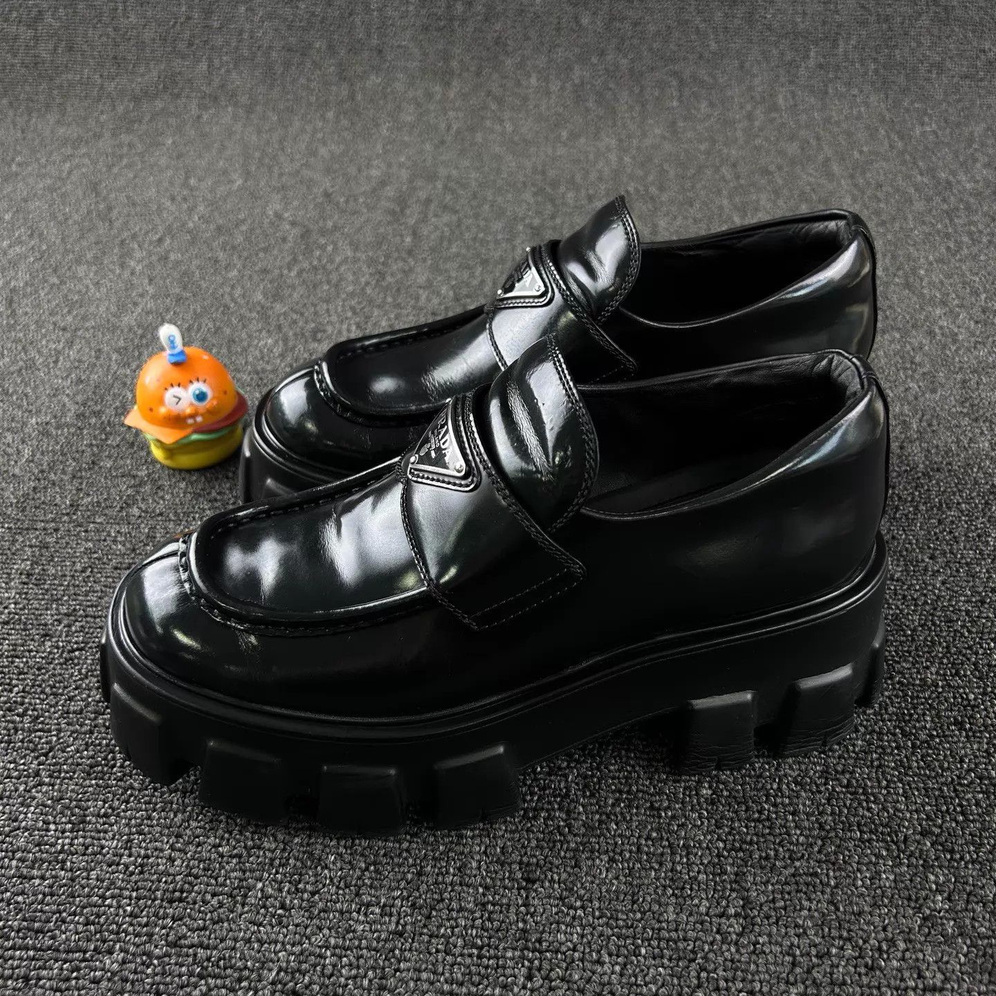 Prada Prada Black Loafer 37.5 Metal Logo HB6284 Size US 7 / IT 37 - 1 Thumbnail