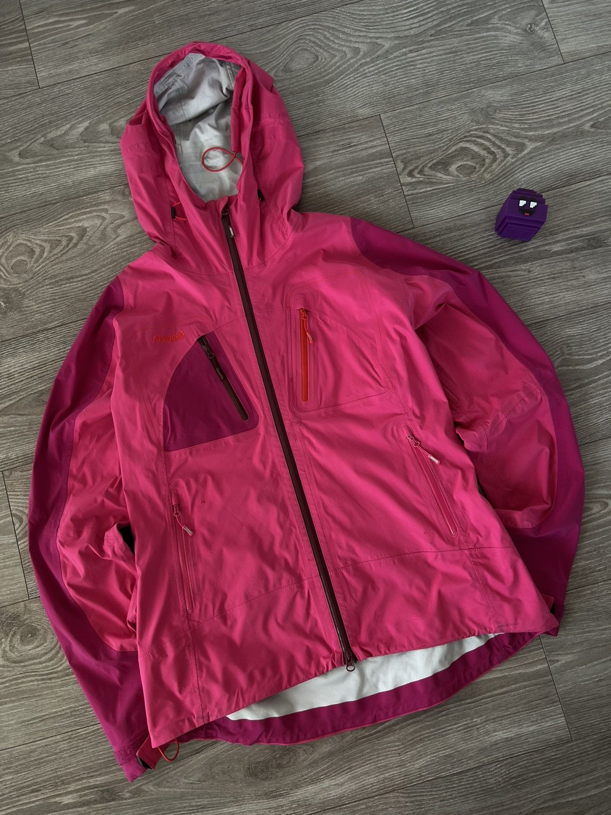 Bergans of Norway ‼️Bergans Of Norway Thin Hooded Cecilie Pro Gorpcore Jacket‼️ Size L / US 10 / IT 46 - 8 Thumbnail