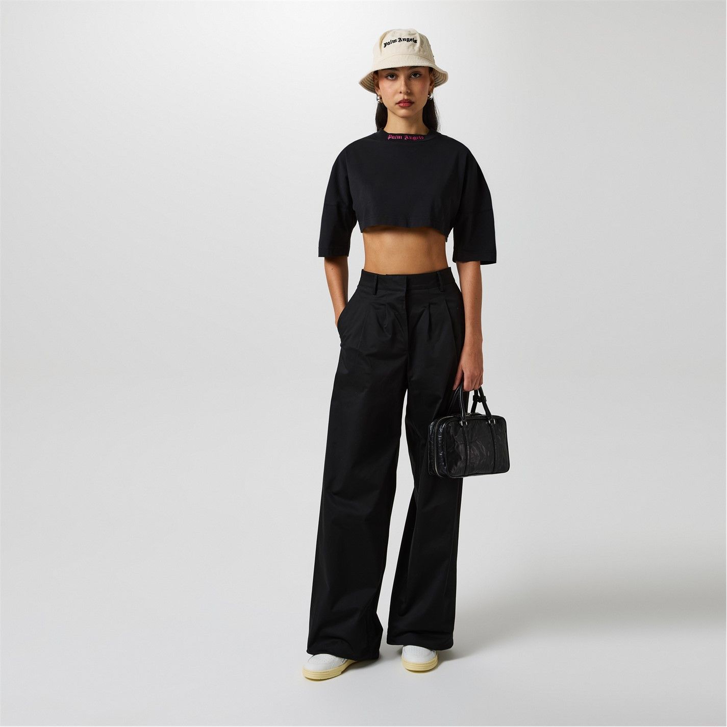 Palm Angels o1g2r1mq0325 Logo Crop T-Shirt in Black Size L / US 10 / IT 46 - 6 Thumbnail