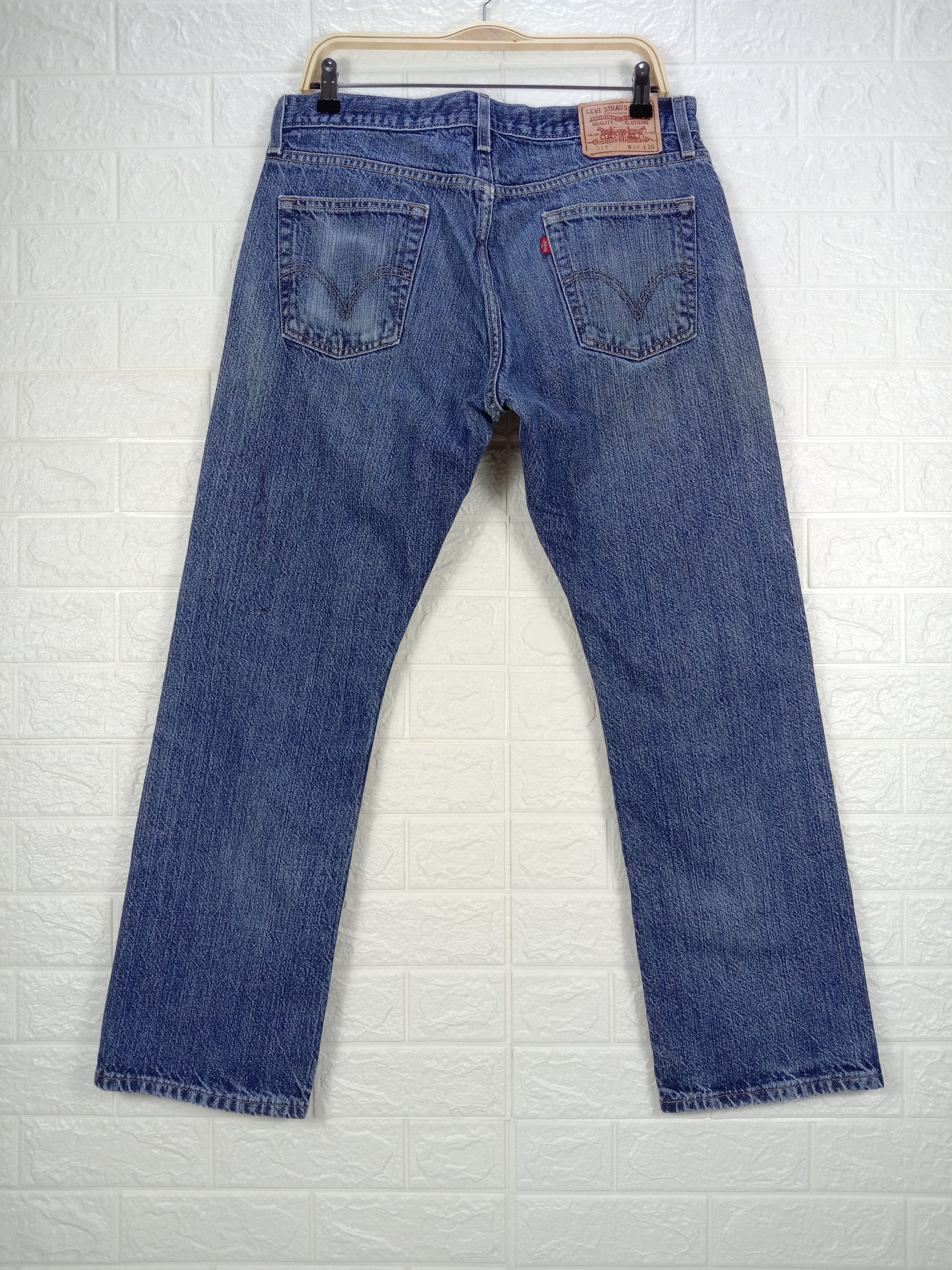 Levi's Vintage Levi's 514 Jeans Blue Wash Slim Straight Denim Size US 34 / EU 50 - 5 Thumbnail