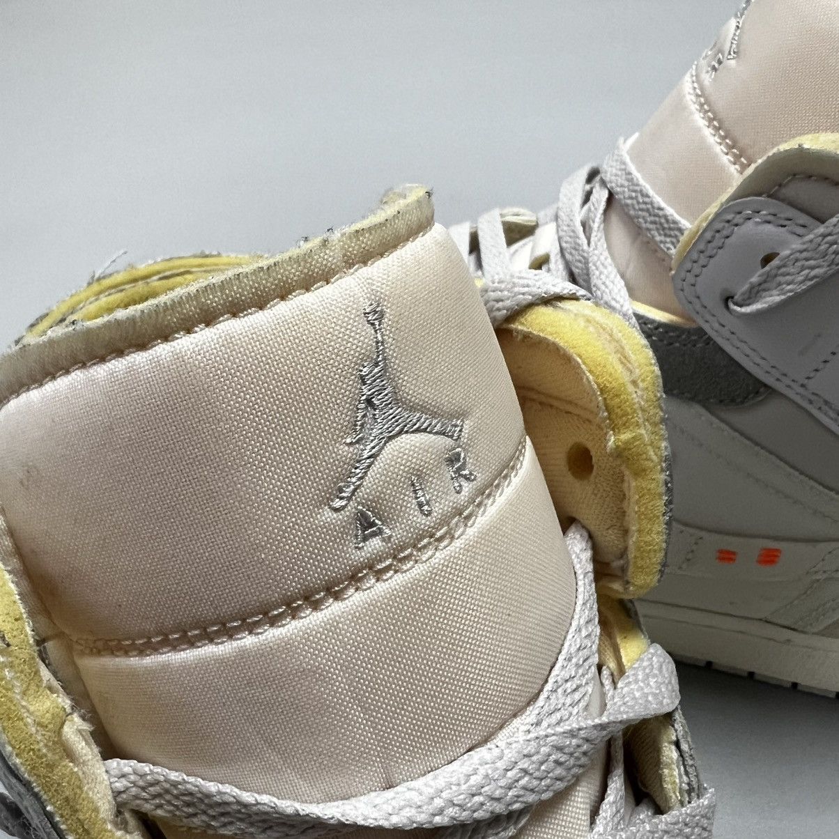 Jordan Brand × Nike Nike Air Jordan 1 Mid SE Craft sneakers shoes Size US 12 / EU 45 - 5 Thumbnail