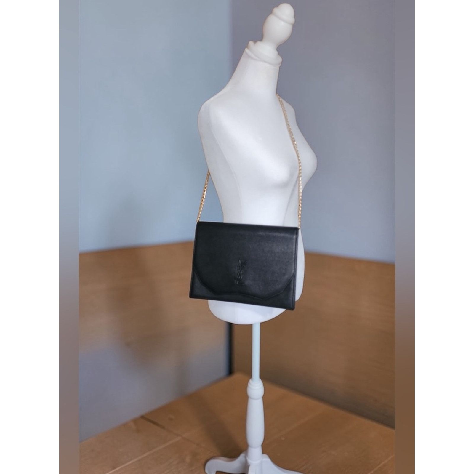 Yves Saint Laurent Vintage Yves Saint Laurent Leather Clutch Saffiano Tonal YSL Size ONE SIZE - 3 Thumbnail