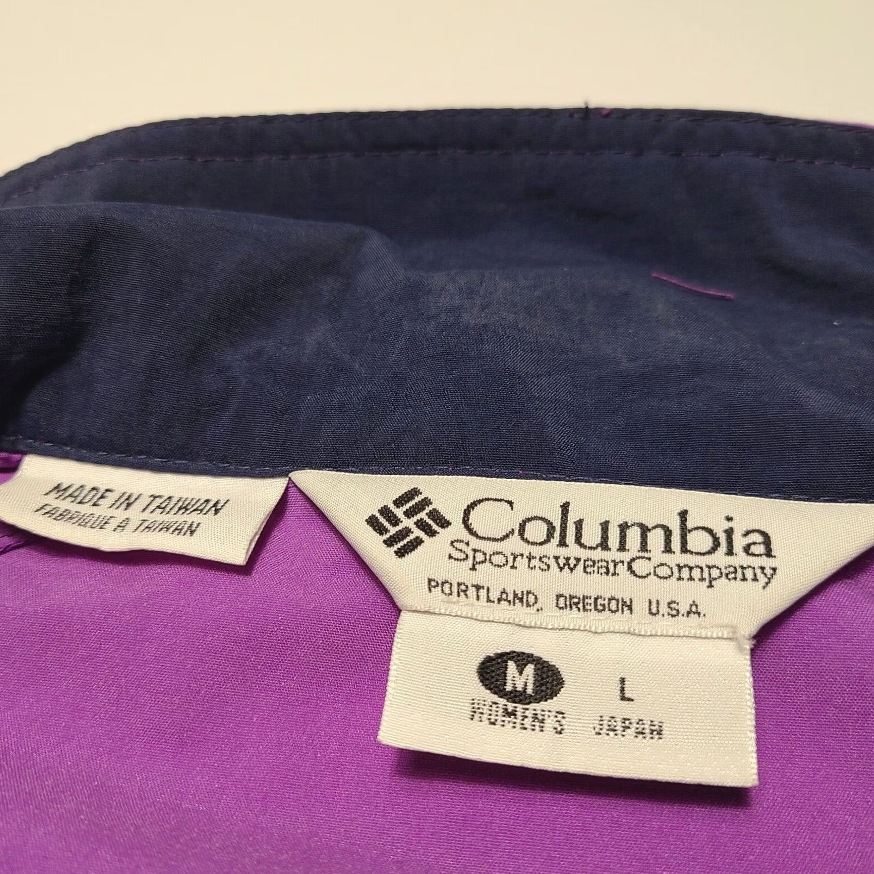 Vintage VINTAGE Columbia Jacket Womens Medium Purple Full Zip 90's Windbreaker Hooded Pockets Solid Size M / US 6-8 / IT 42-44 - 4 Thumbnail