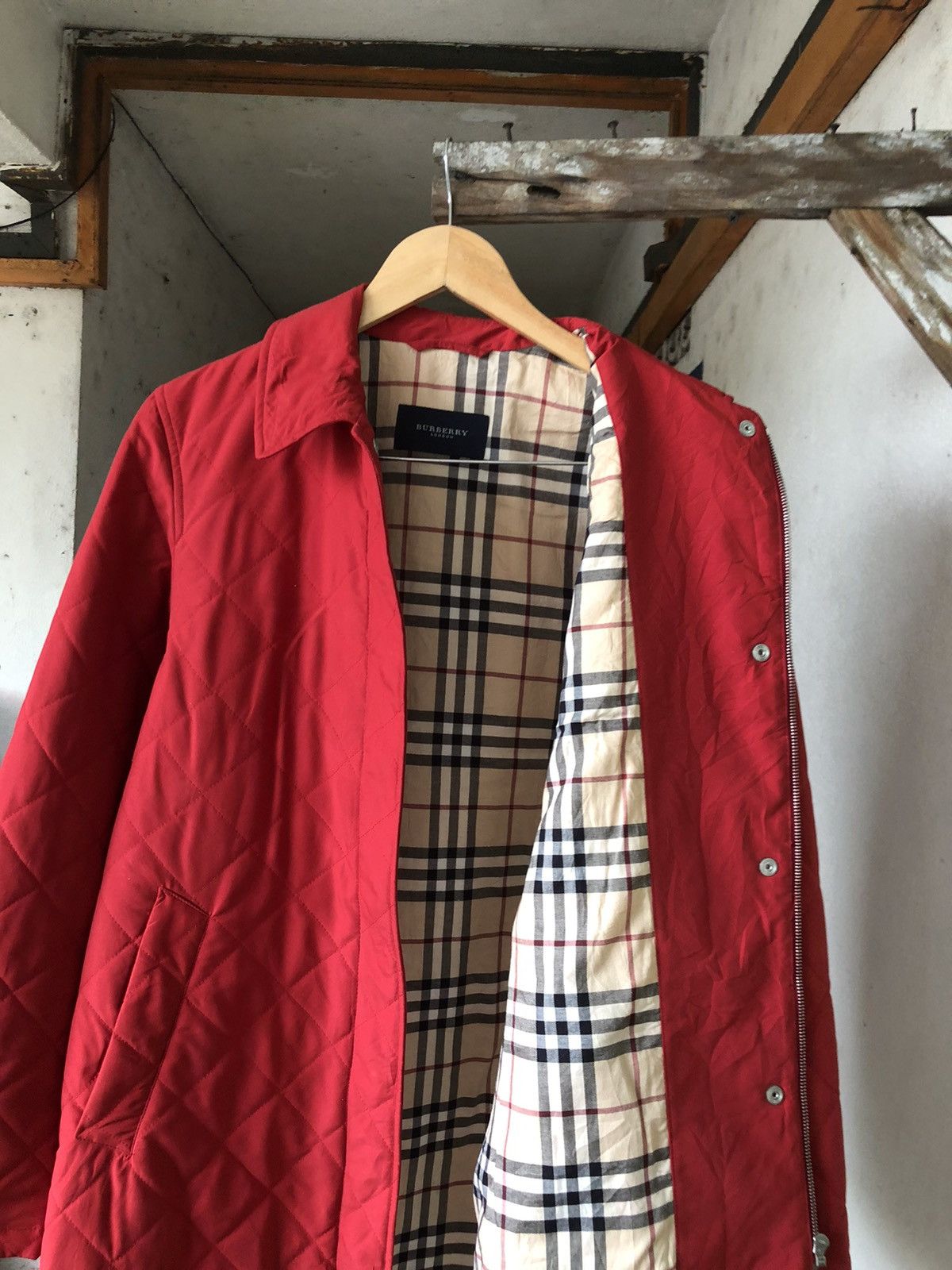 Burberry Vintage 90s Burberry Light Puffer Jacket Size XS / US 0-2 / IT 36-38 - 9 Thumbnail