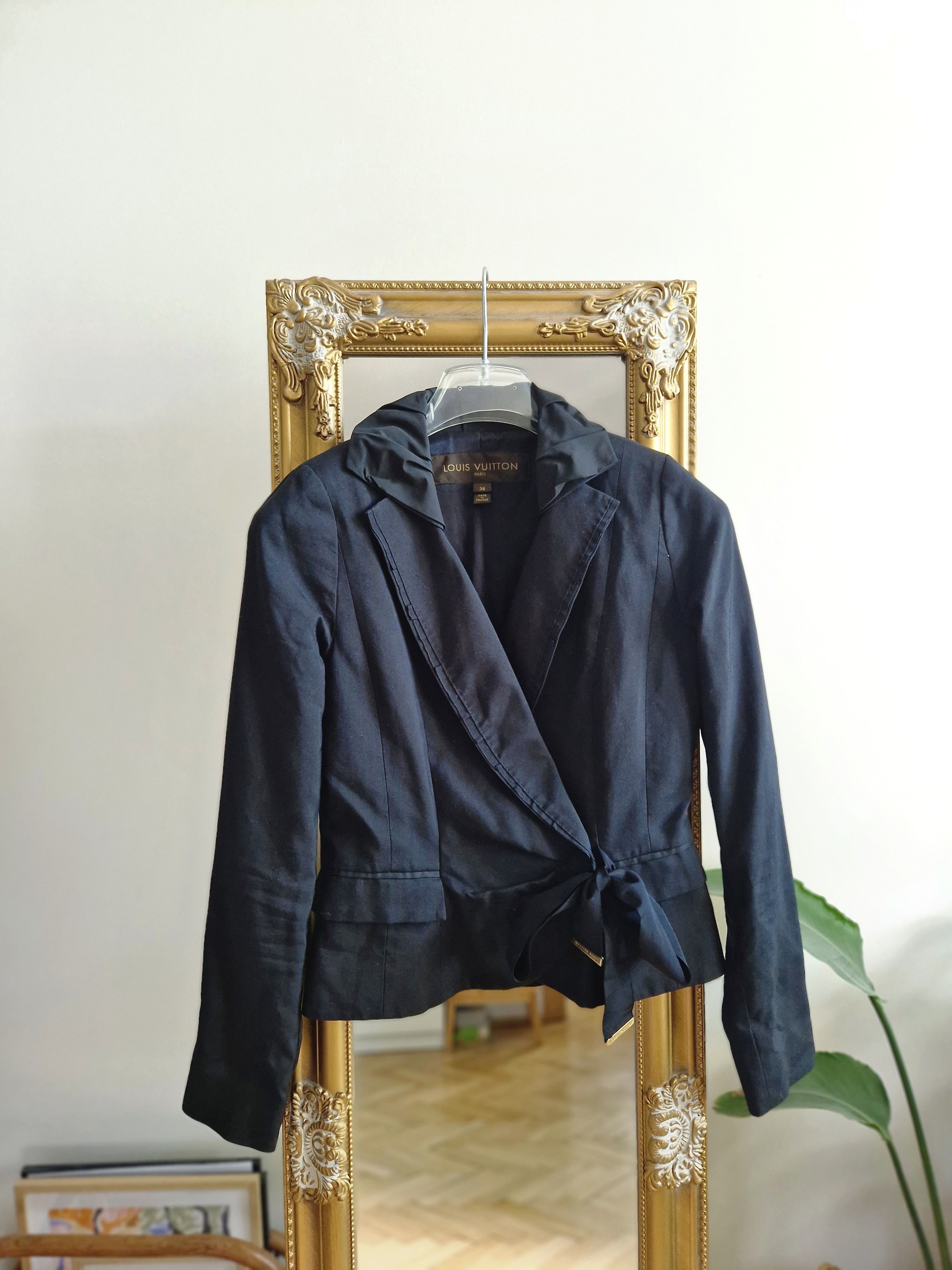 image of Louis Vuitton Louis Vitton Blazer Jacket Fr36 Black, Women's (Size XS)