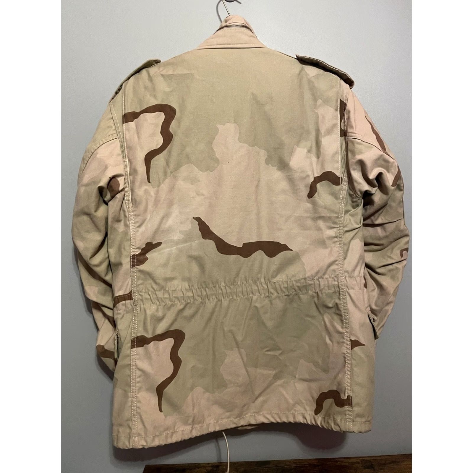 Vintage VINTAGE USGI US ARMY Surplus M65 Field Jacket Desert Storm War Era Camo Coat Small Size US S / EU 44-46 / 1 - 8 Thumbnail
