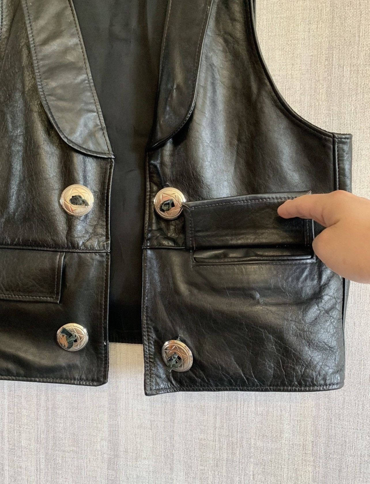 Leather Vintage Leather Vest Made in USA Size US L / EU 52-54 / 3 - 3 Thumbnail