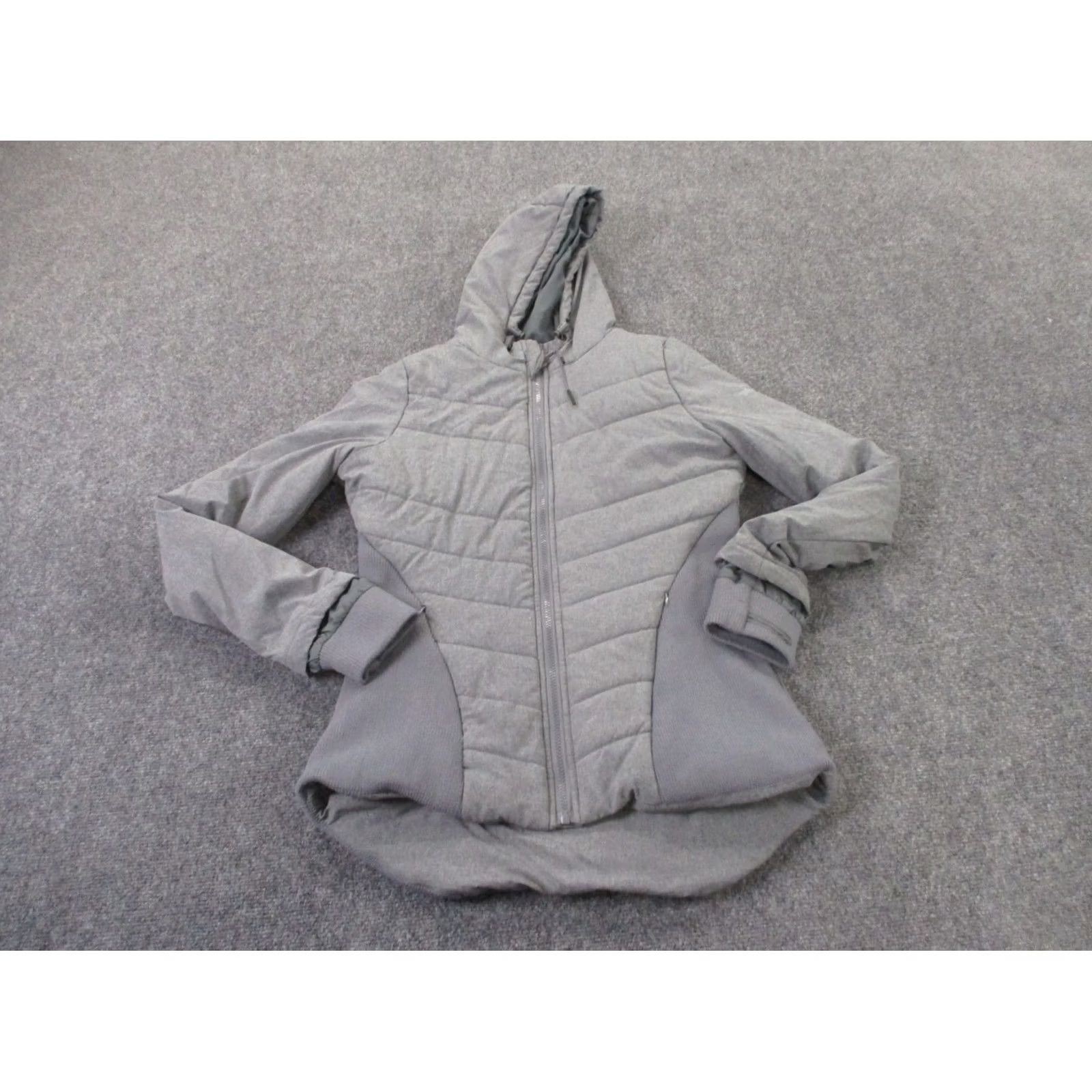 Gymshark Gymshark Jacket Womens L Puffer Stretch Running Athletic Logo Gray Size L / US 10 / IT 46 - 2 Thumbnail