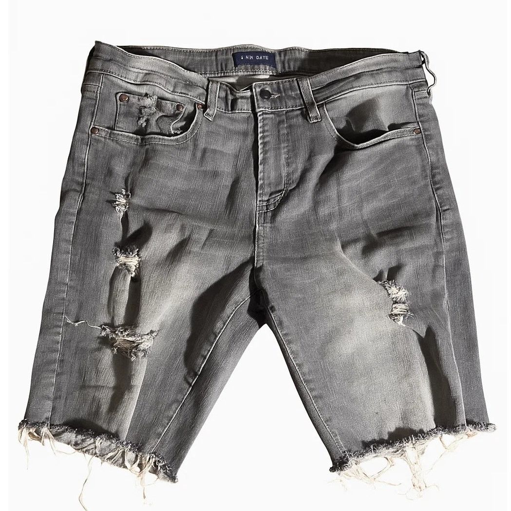 Aeropostale Aeropostale Grey Denim Acid Wash Distressed Shorts Size 32" / US 10 / IT 46 - 1 Thumbnail