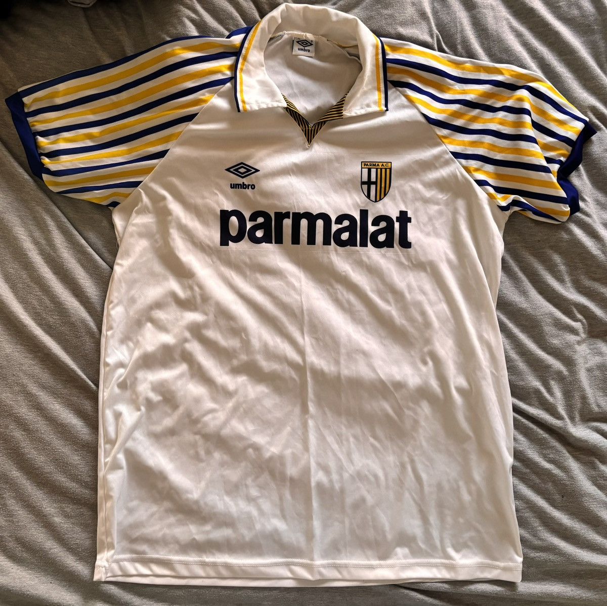 Umbro Parma Umbro 1990 vintage football soccer jersey XL Parmalat Size US XL / EU 56 / 4 - 2 Thumbnail