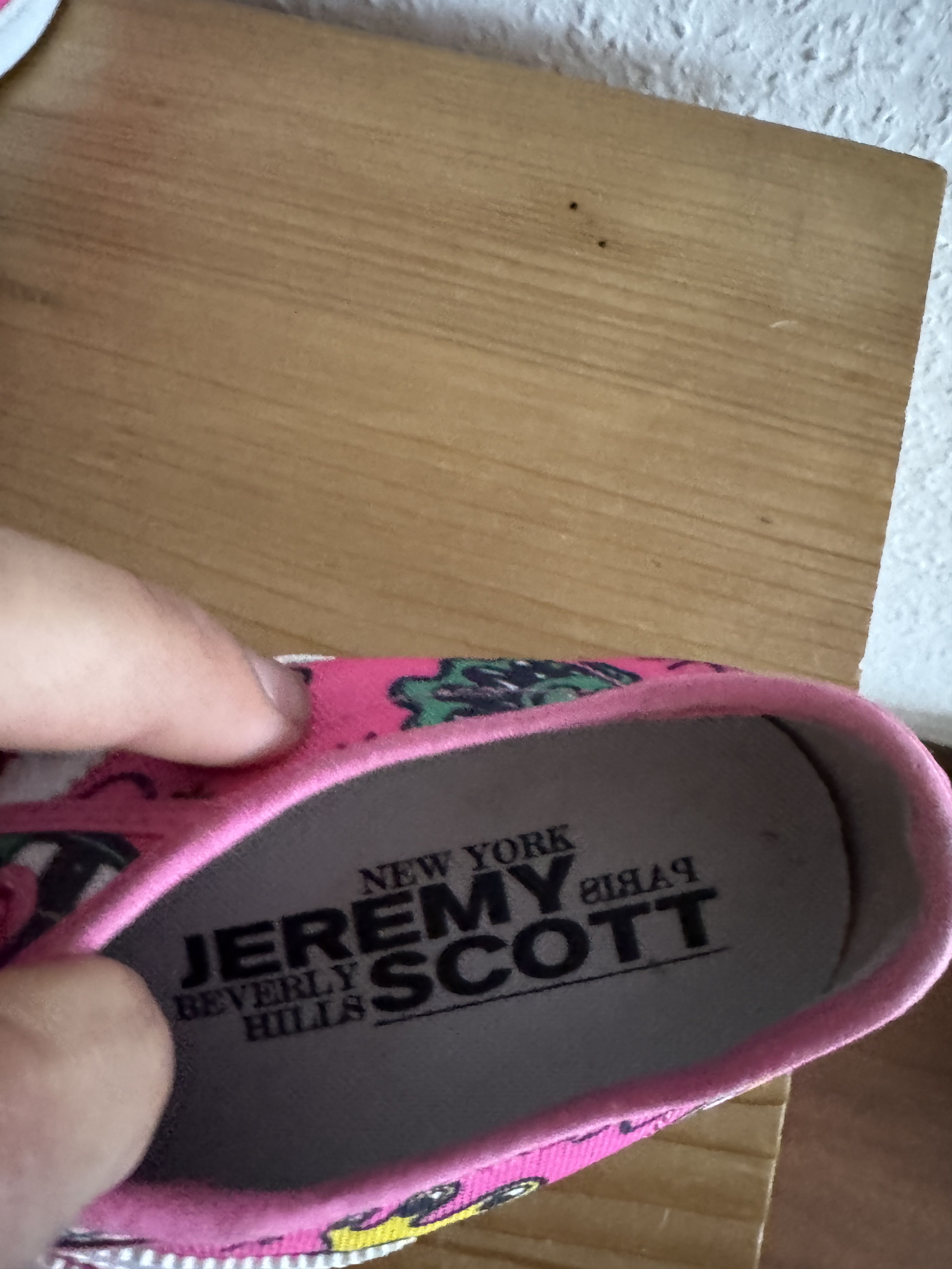 Adidas × Jeremy Scott P-Sole sneakers in pink patent Size US 4 / IT 34 - 13 Thumbnail