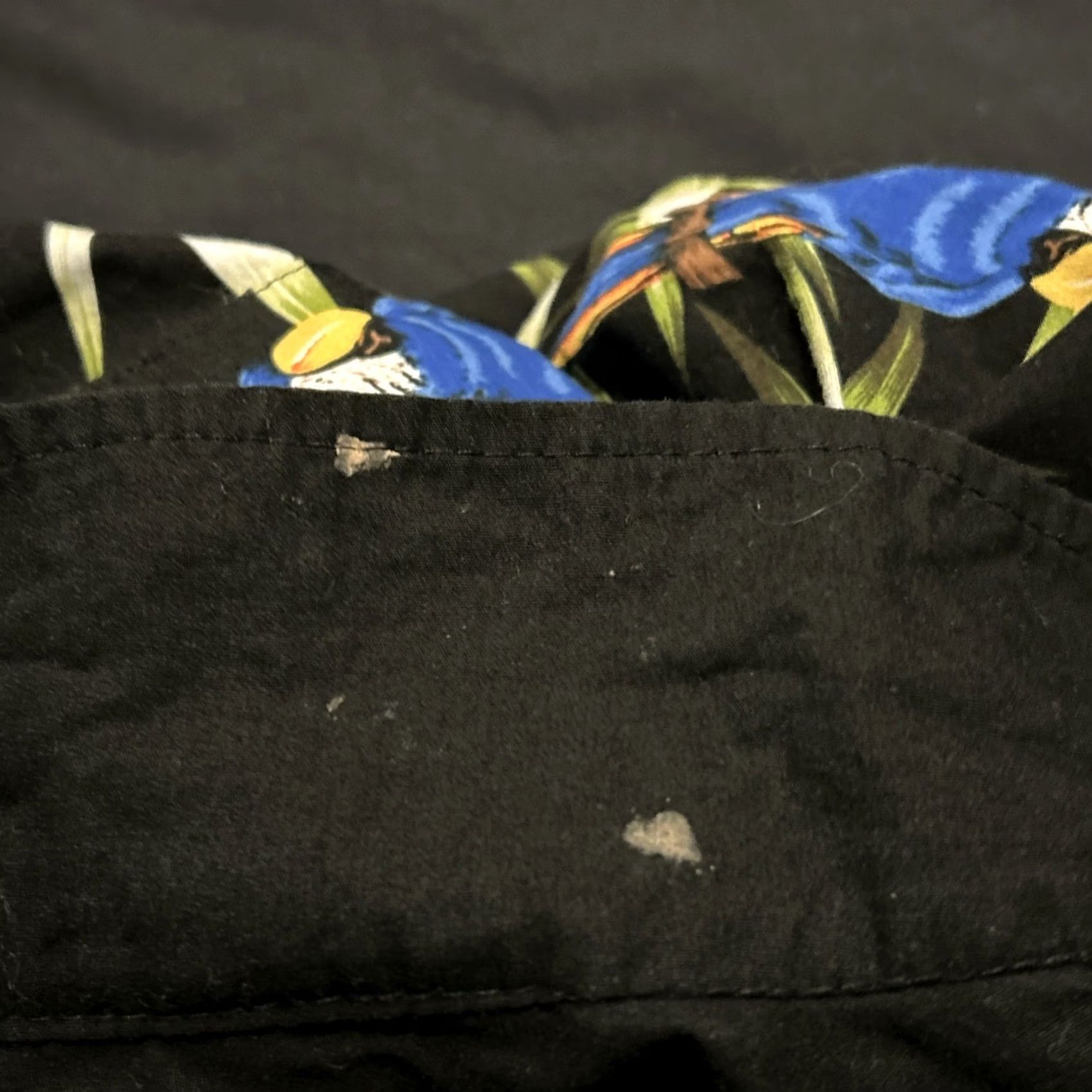 Vintage VINTAGE Pacific Legend Hawaiian Shirt Mens S Black Macaw Birds Tropical Cabana USA B32 Size US S / EU 44-46 / 1 - 4 Thumbnail