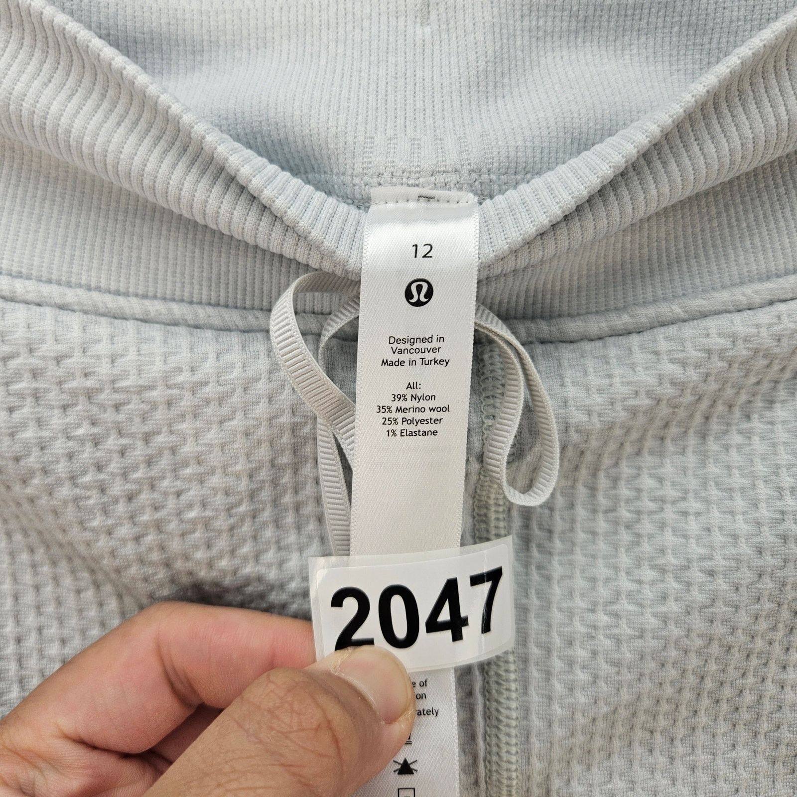 Lululemon LULULEMON WOMEN'S 12 ENGINEERED WARM RELAXED ATHLETIC JOGGER Size 34" / US 12 / IT 48 - 9 Thumbnail