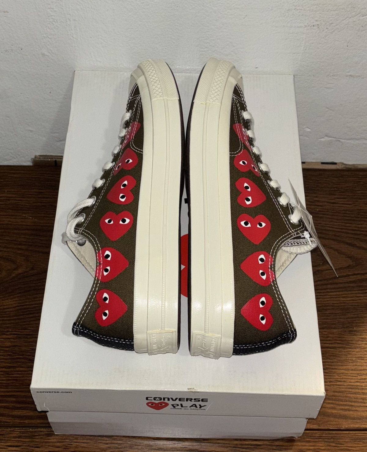Converse Comme De Garcons Play CDG Converse Chuck 70 Low Heart Olive Size US 9 / EU 42 - 4 Thumbnail