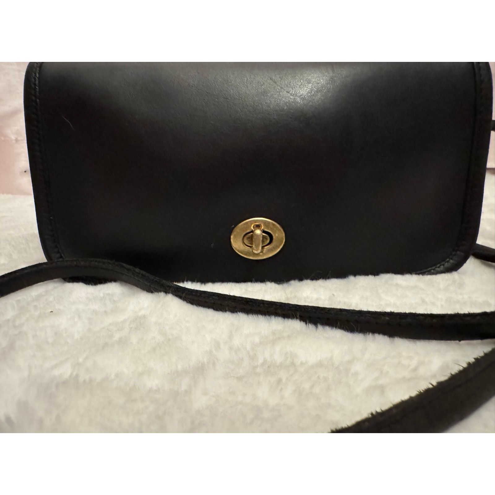 Coach Beautiful Rich Black Vintage 1990s Coach 2065 Dinky Purse Size ONE SIZE - 3 Thumbnail