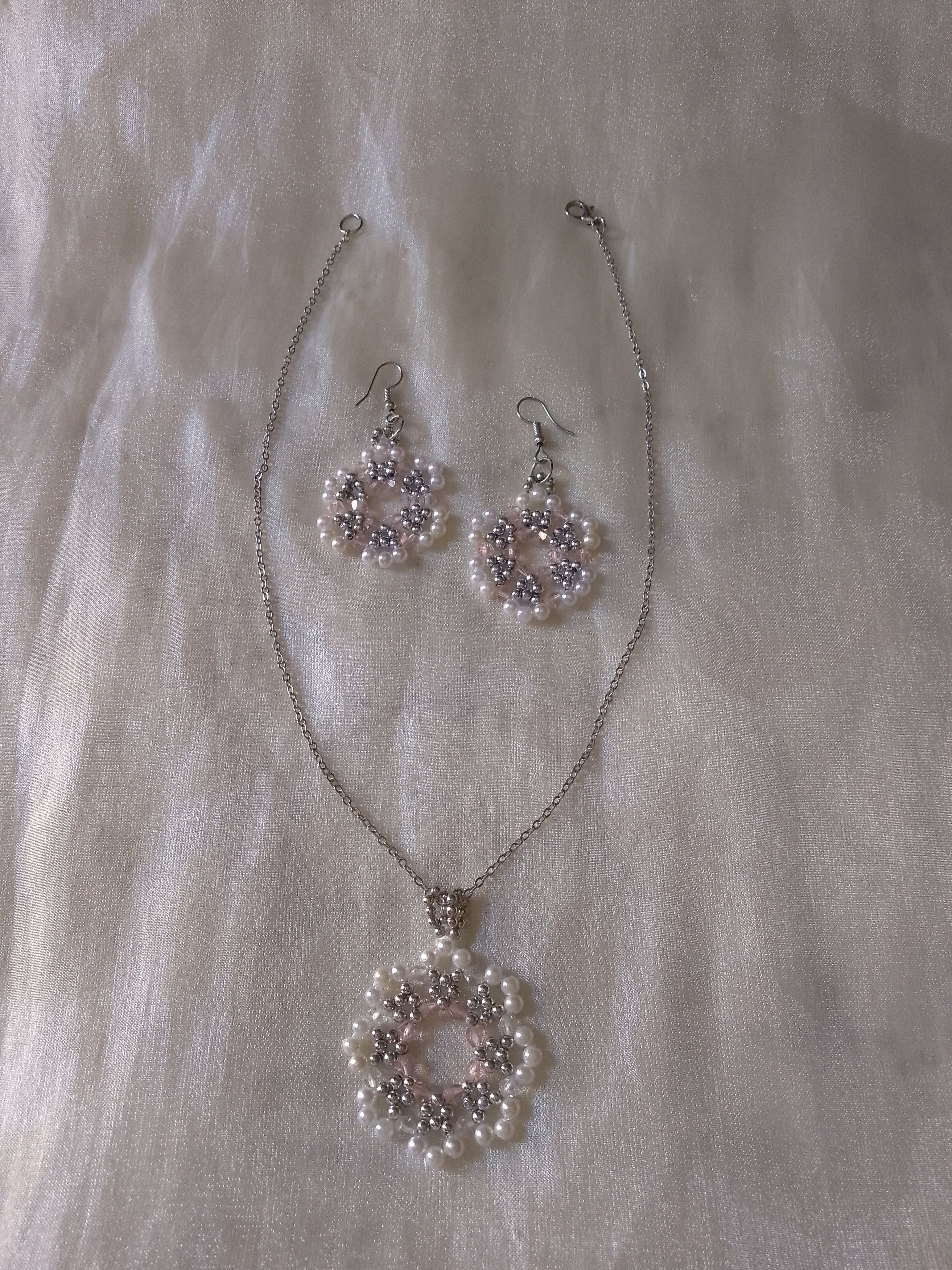 Handmade Necklace Beaded Flower Pendant Earrings Crystal Pearls Size ONE SIZE - 4 Thumbnail