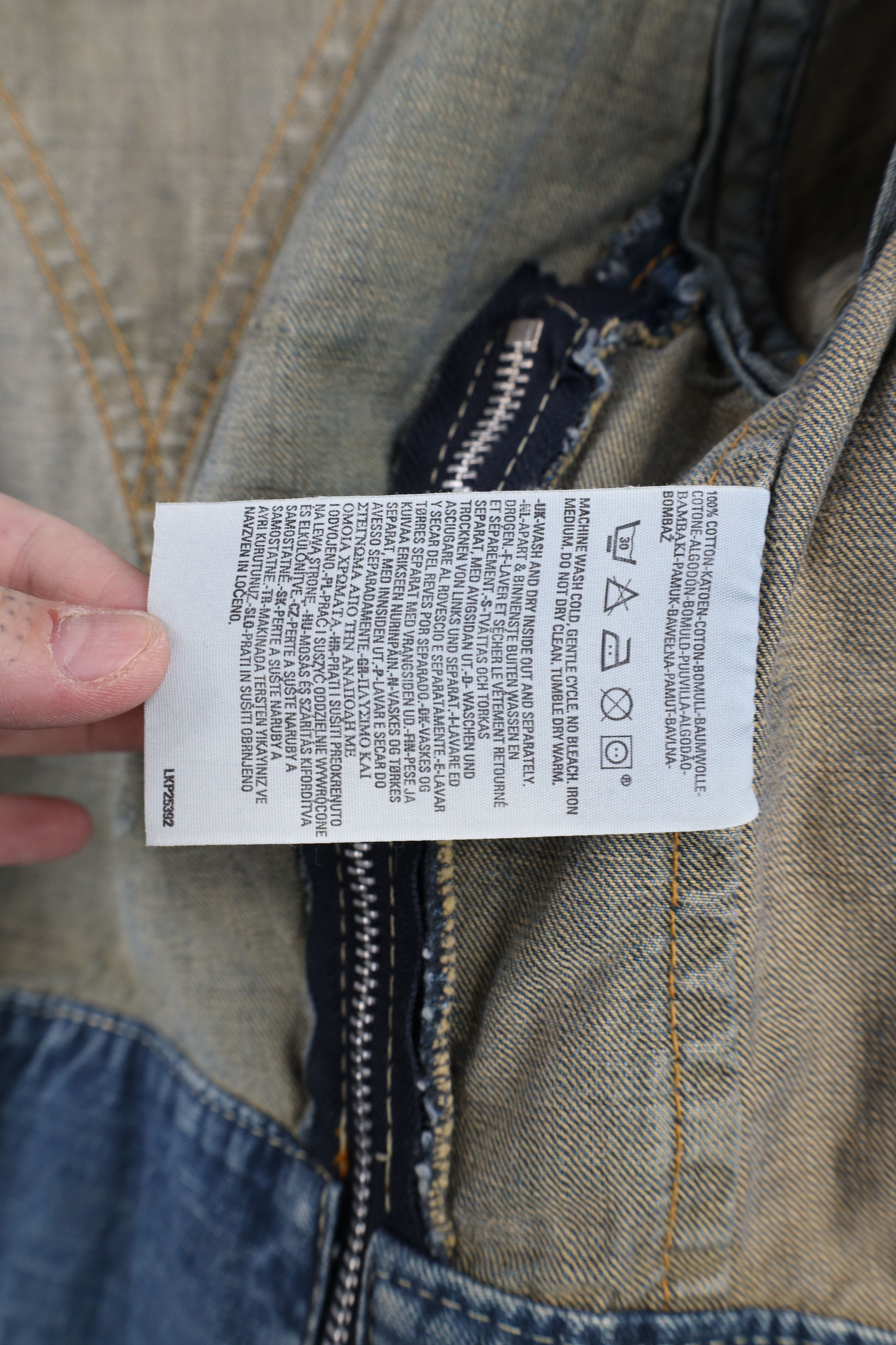 Levi's × Vintage Vintage Y2K Levis Zippered Denim Jean Trucker Jacket Size S / US 4 / IT 40 - 11 Thumbnail