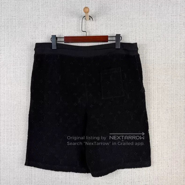 Louis Vuitton Louis Vuitton size l Solid presbyopic Terry Terry towel sho Size US 30 / EU 46 - 3 Thumbnail