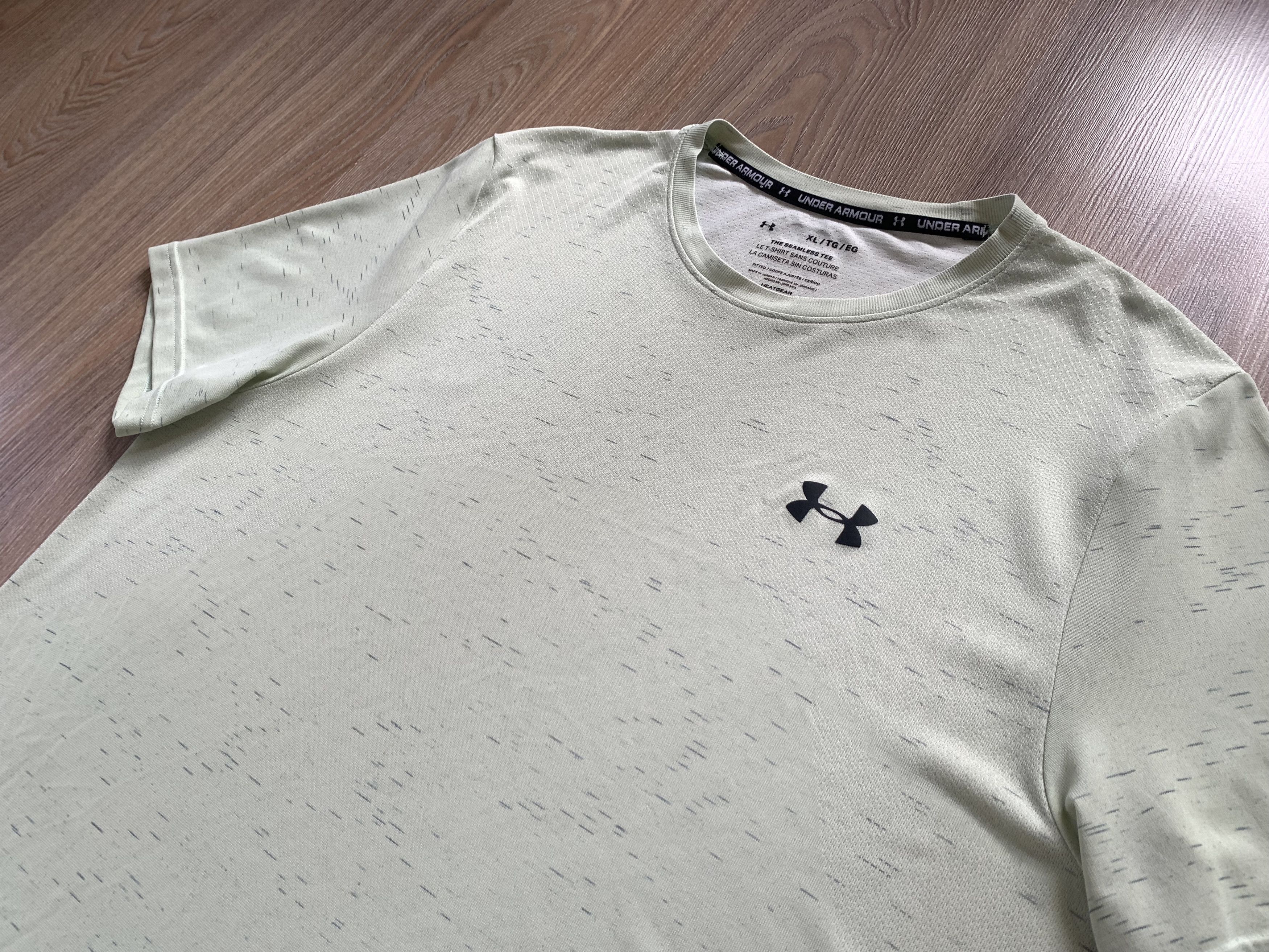 Under Armour Under Armour The Seamless Tee Men's Training T-Shirt Size US XL / EU 56 / 4 - 4 Thumbnail