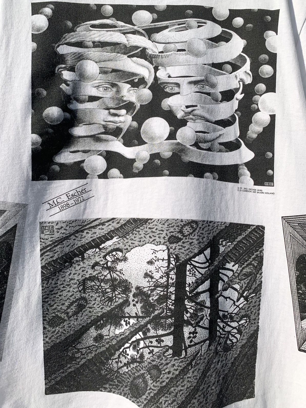 Vintage 1991 Vintage MC Escher All Over Print Tee 90s Size US L / EU 52-54 / 3 - 3 Thumbnail