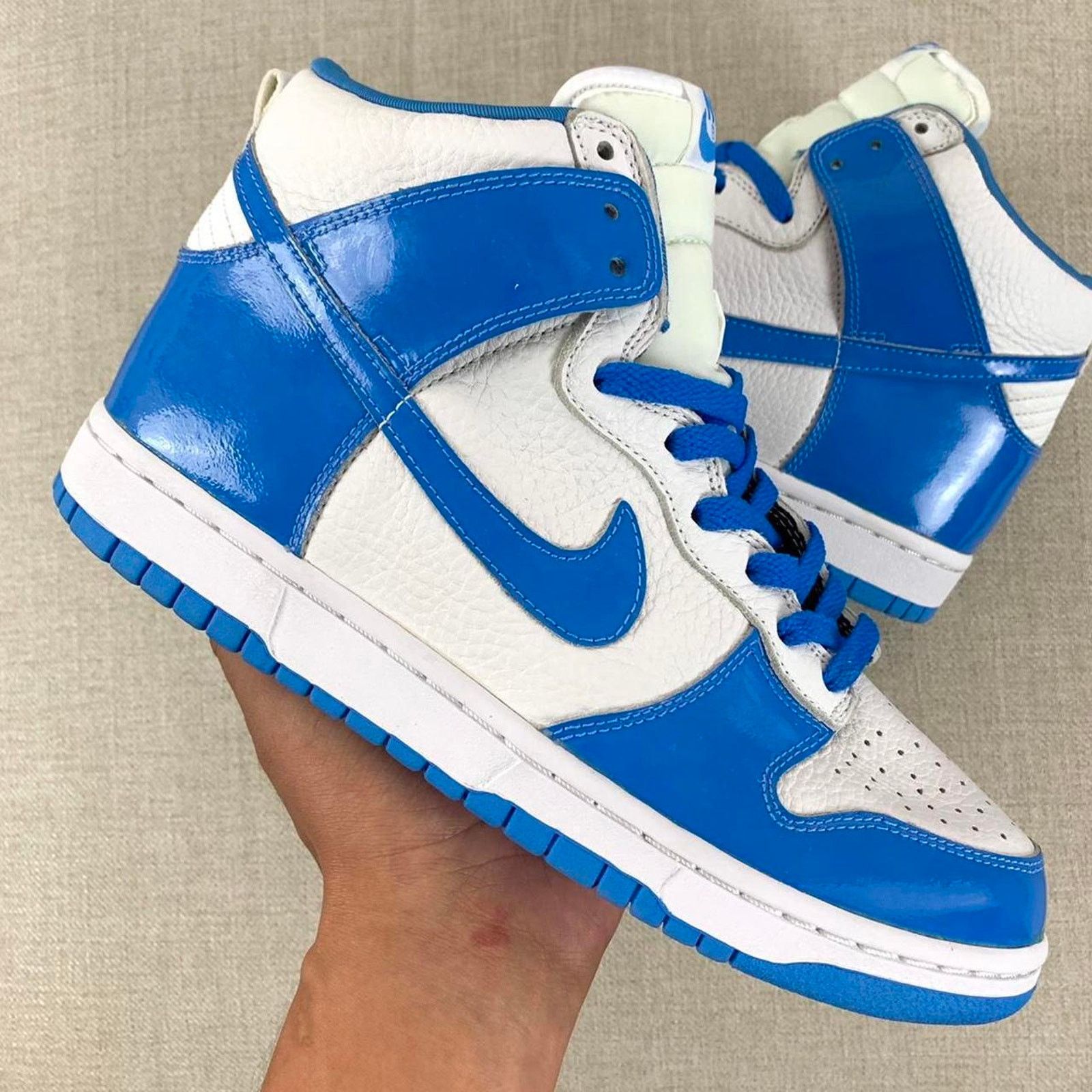 Nike 2001 Nike Dunk High “UNC” 8M Size US 8 / EU 41 - 1 Thumbnail