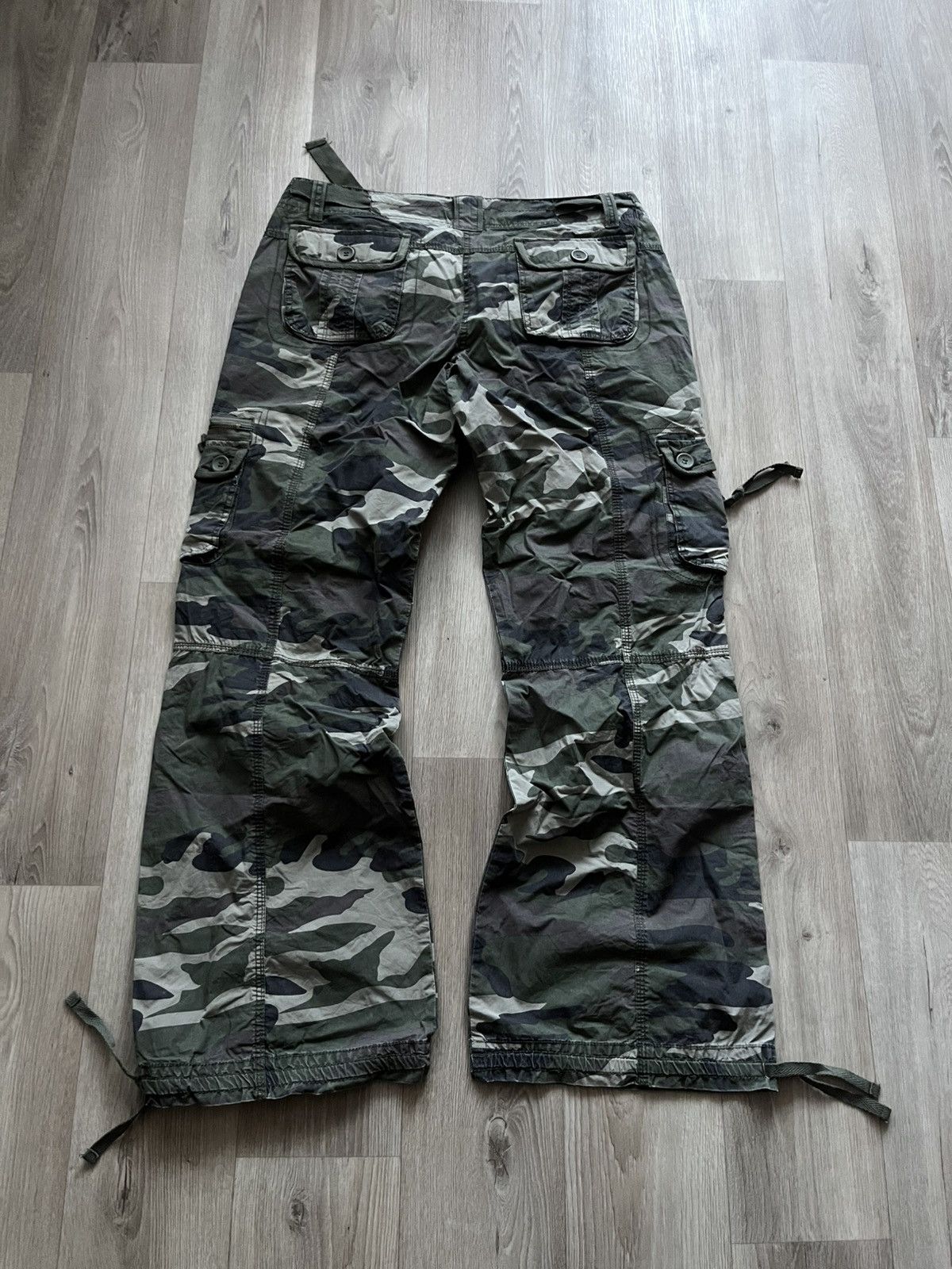Japanese Brand Vintage Y2K Flared Camo Pants Hysteric Glamour Style Size US 31 - 8 Thumbnail