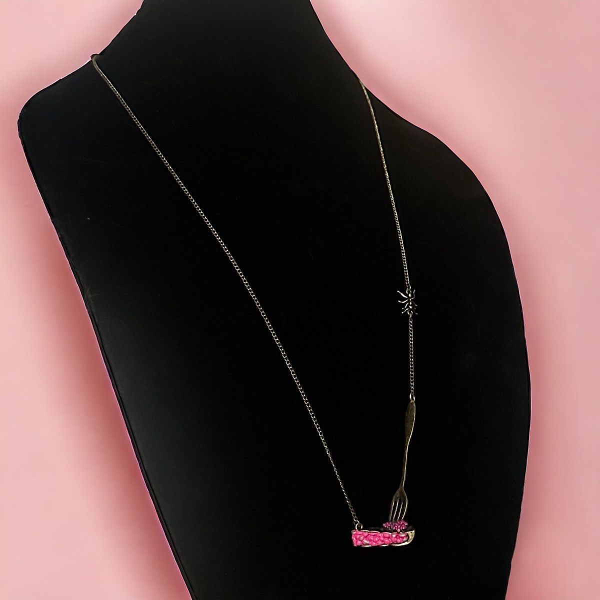 Other Slice of pie with fork necklace Size ONE SIZE - 1 Thumbnail