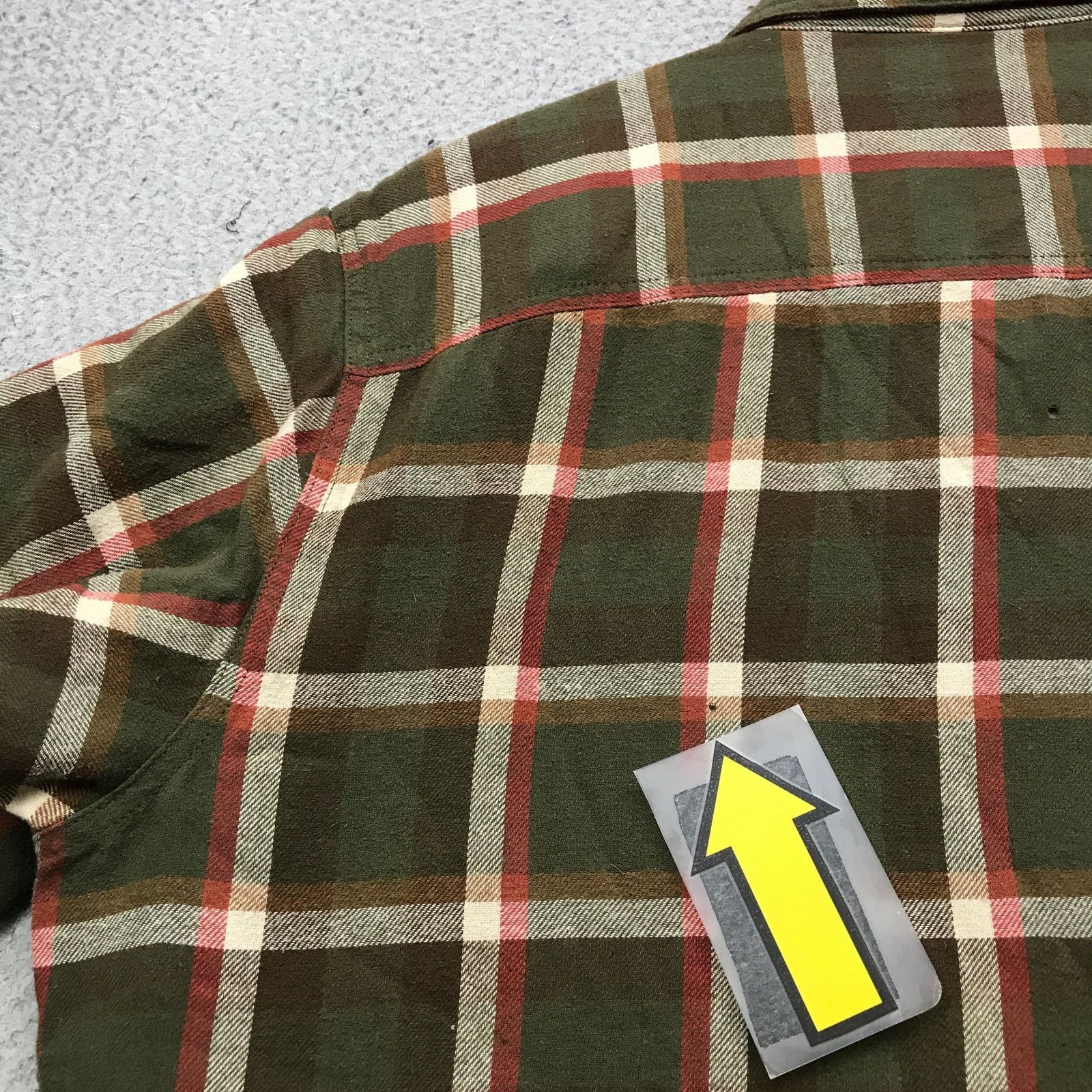 Wrangler Wrangler Flannel Plaid Button Shirt Mens Medium Green Red Size US M / EU 48-50 / 2 - 10 Thumbnail