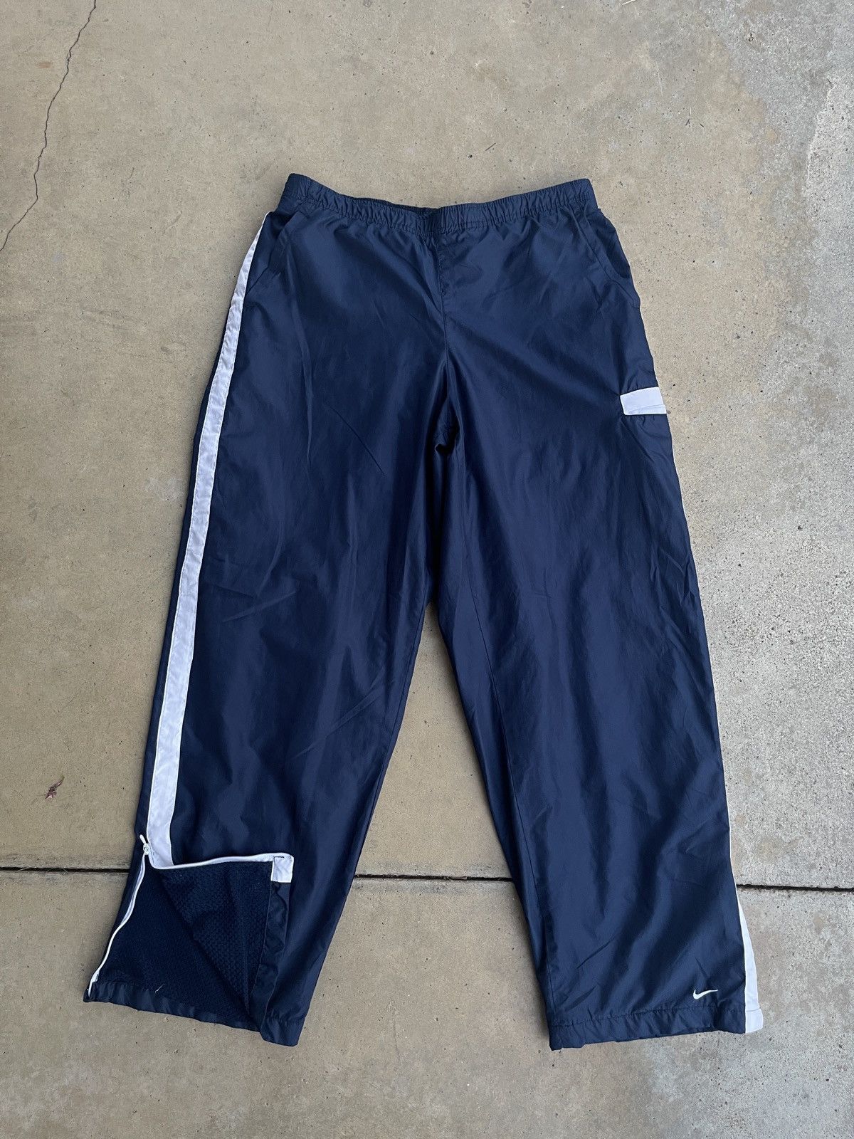 Nike Vintage Nike fleece track pants XL 40-44 (white swoosh) Size US 42 / EU 58 - 1 Thumbnail