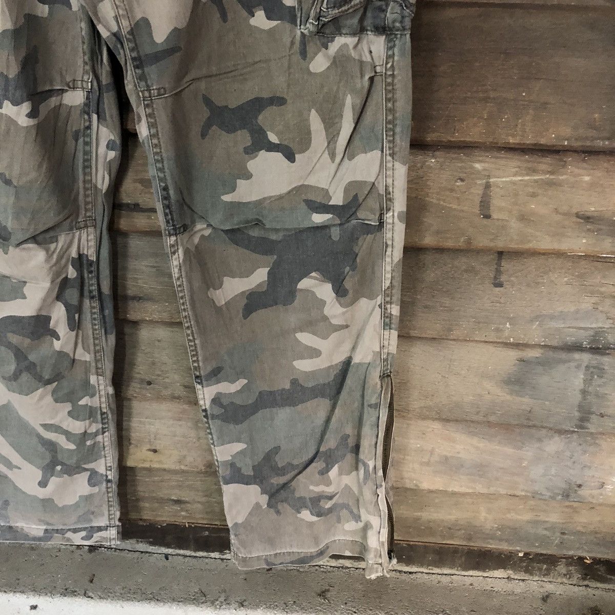Japanese Brand DL Plus More Camo utility military cargo Pants #S2775 Size US 35 - 9 Thumbnail