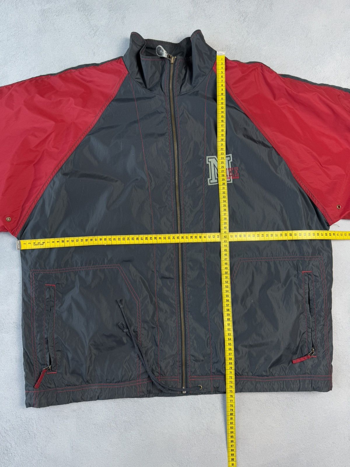 Nike Vintage 90s Nike Beaverton Oregon Nylon Track Jacket Size US L / EU 52-54 / 3 - 16 Thumbnail