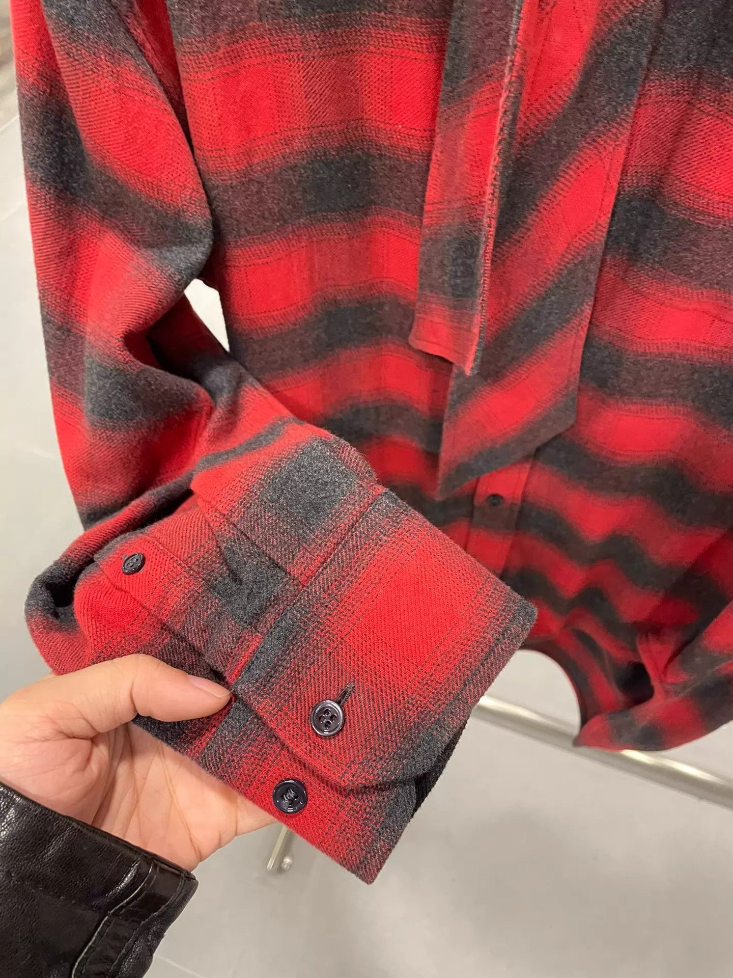 Balenciaga BALENCIAGA Big Logo Striped Shirt 36 Very Good Authentic Size XS / US 0-2 / IT 36-38 - 3 Thumbnail