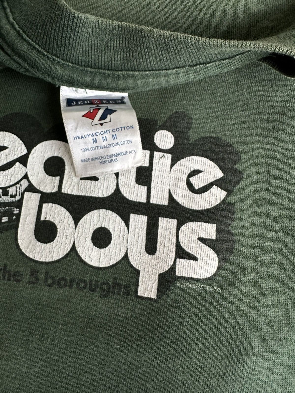 Band Tees Vintage Beastie Boys 2004 To The 5 Boroughs Band Tshirt Size US M / EU 48-50 / 2 - 3 Thumbnail