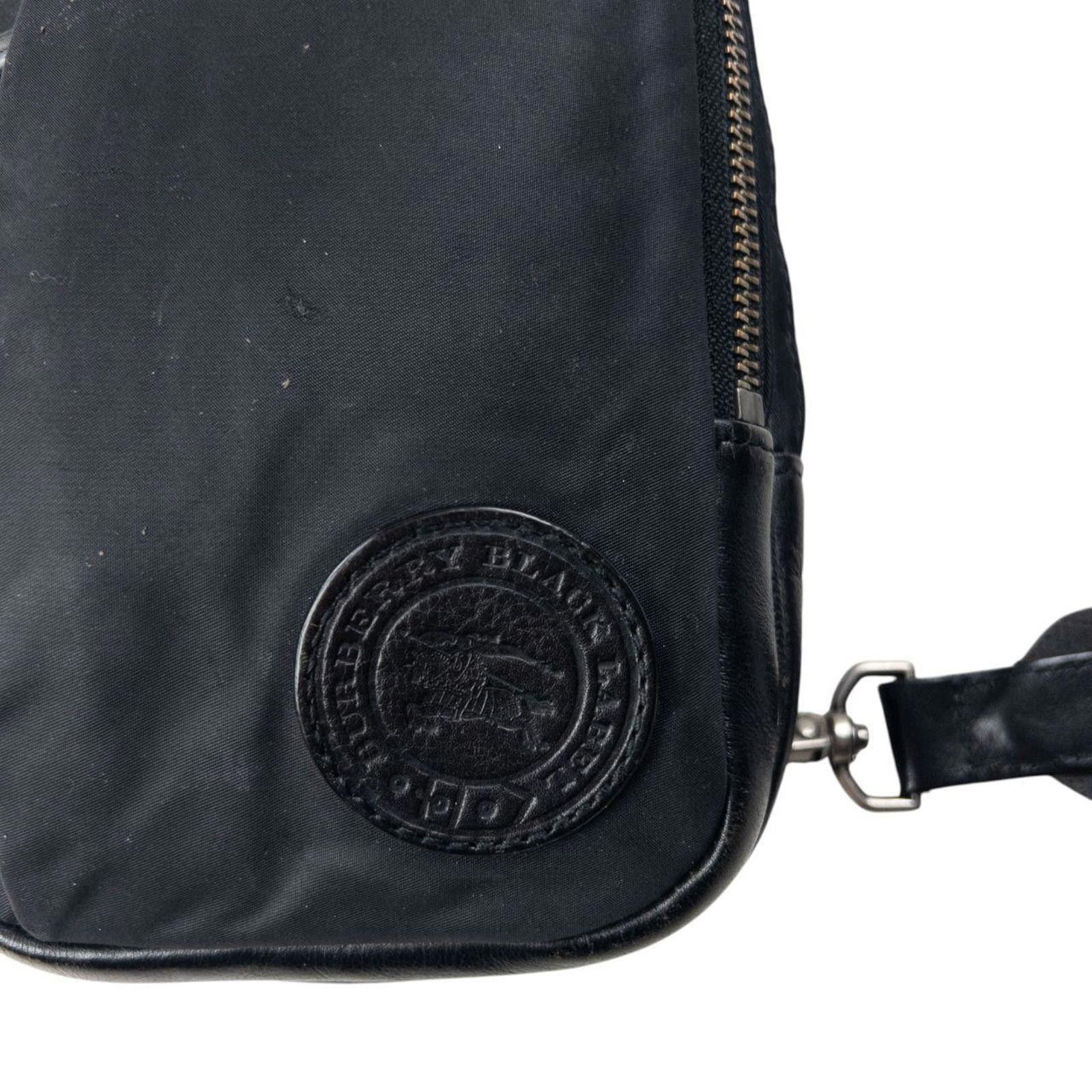 Burberry Vintage 2000s Burberry Black Label Sling Bag Size ONE SIZE - 8 Thumbnail