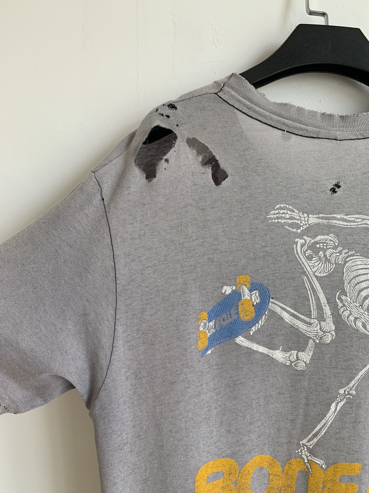 Powell Peralta Vintage 80s Powell Peralta Bones Skeleton Distressed Shirt Size US L / EU 52-54 / 3 - 11 Thumbnail