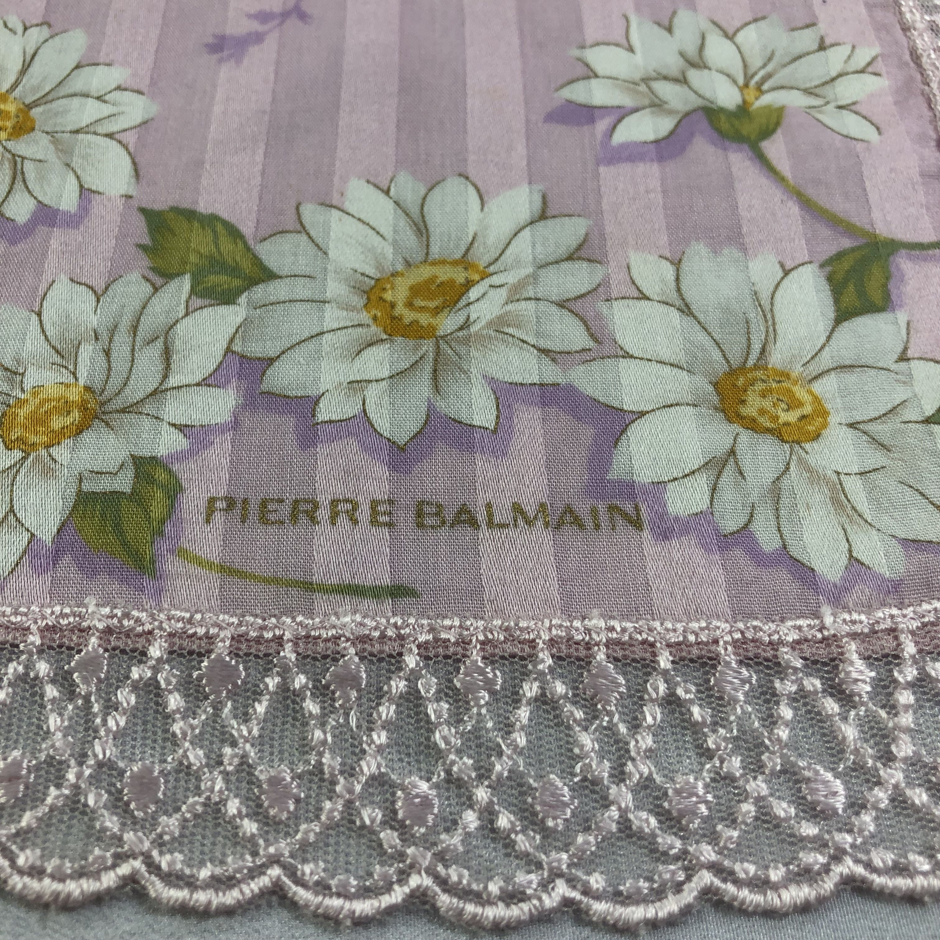 Pierre Balmain Pierre Balmain Laces Handkerchief Neckerchief Bandana H2218 Size ONE SIZE - 4 Thumbnail