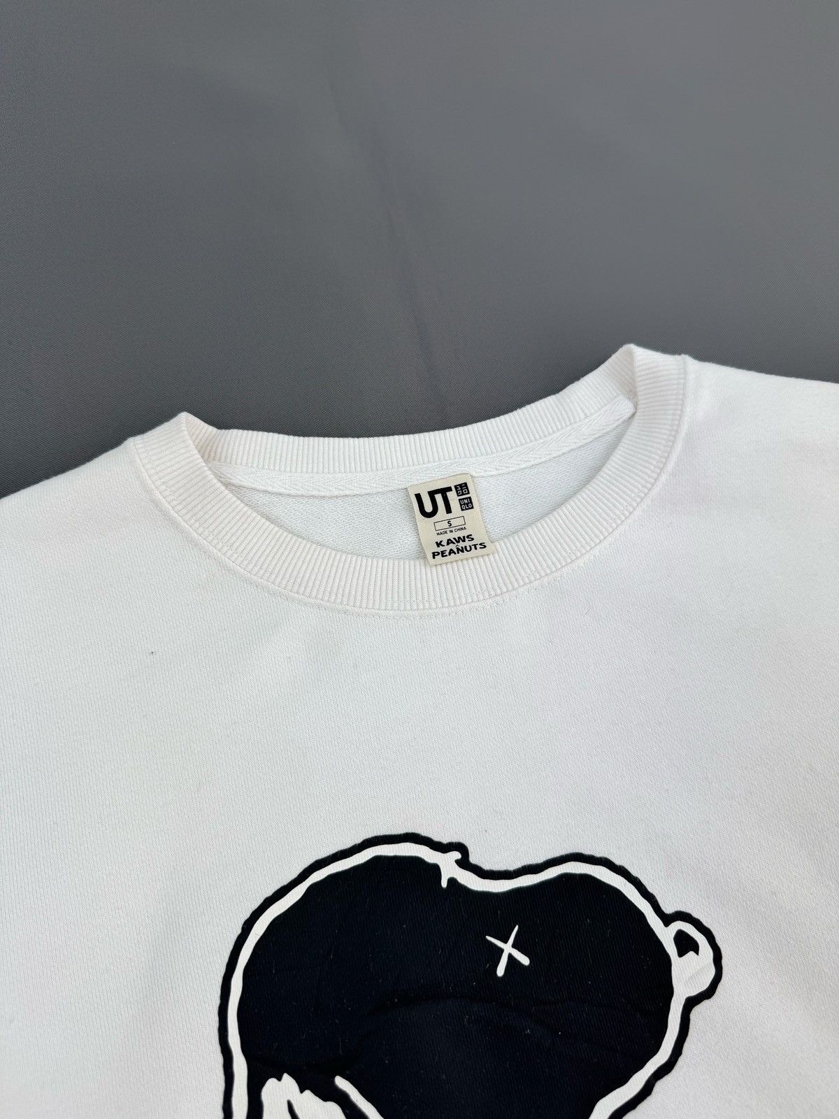 Kaws × Peanuts × Uniqlo Distressed Uniqlo x Kaws x Peanuts Graphic Sweatshirt Size US S / EU 44-46 / 1 - 6 Thumbnail