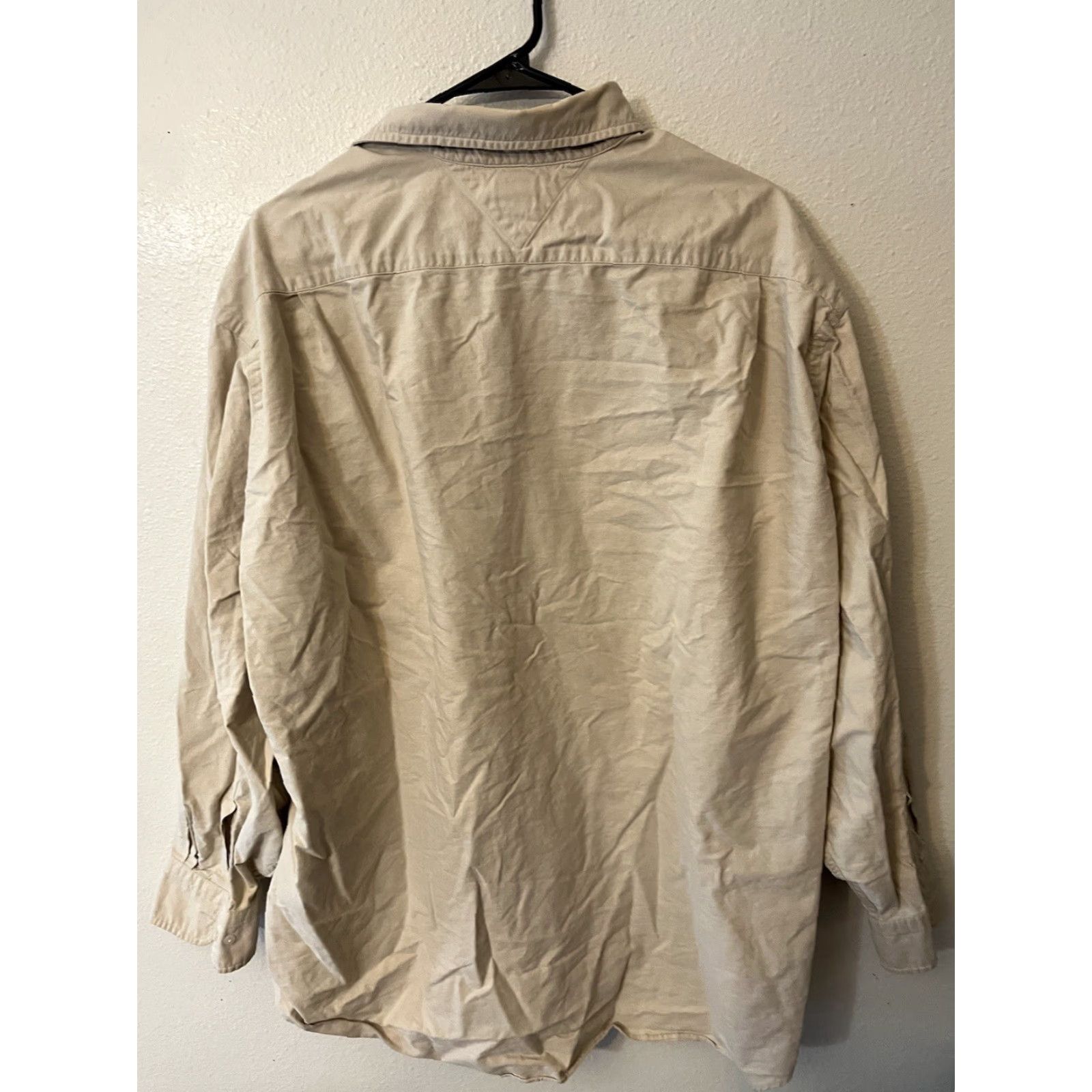 Tommy Hilfiger Tommy Hilfiger Button Down Shirt Men 17.5 Beige Solid Regular Fit Crest Logo Casual Classic Size US XL / EU 56 / 4 - 3 Thumbnail
