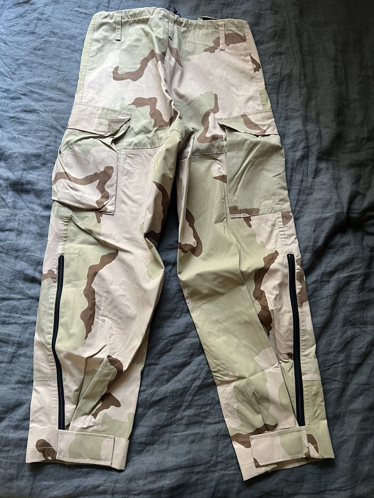 Vintage Vintage Desert Camo Gore-Tex Pants Size US 30 / EU 46 - 2 Thumbnail