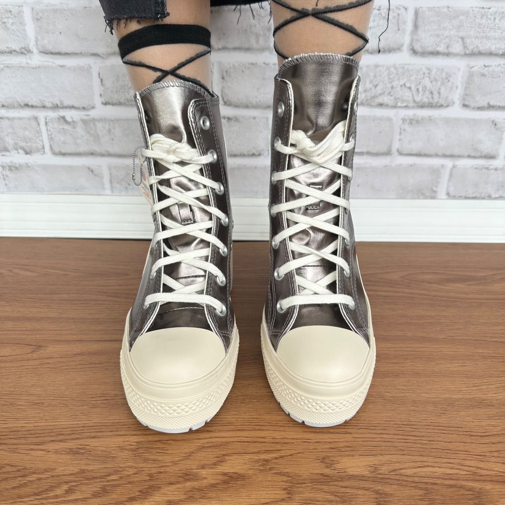 Converse ⭐Converse Chuck 70 De Luxe Heel 7.5 Women Shoes Sneakers Met Size US 7.5 / IT 37.5 - 4 Thumbnail