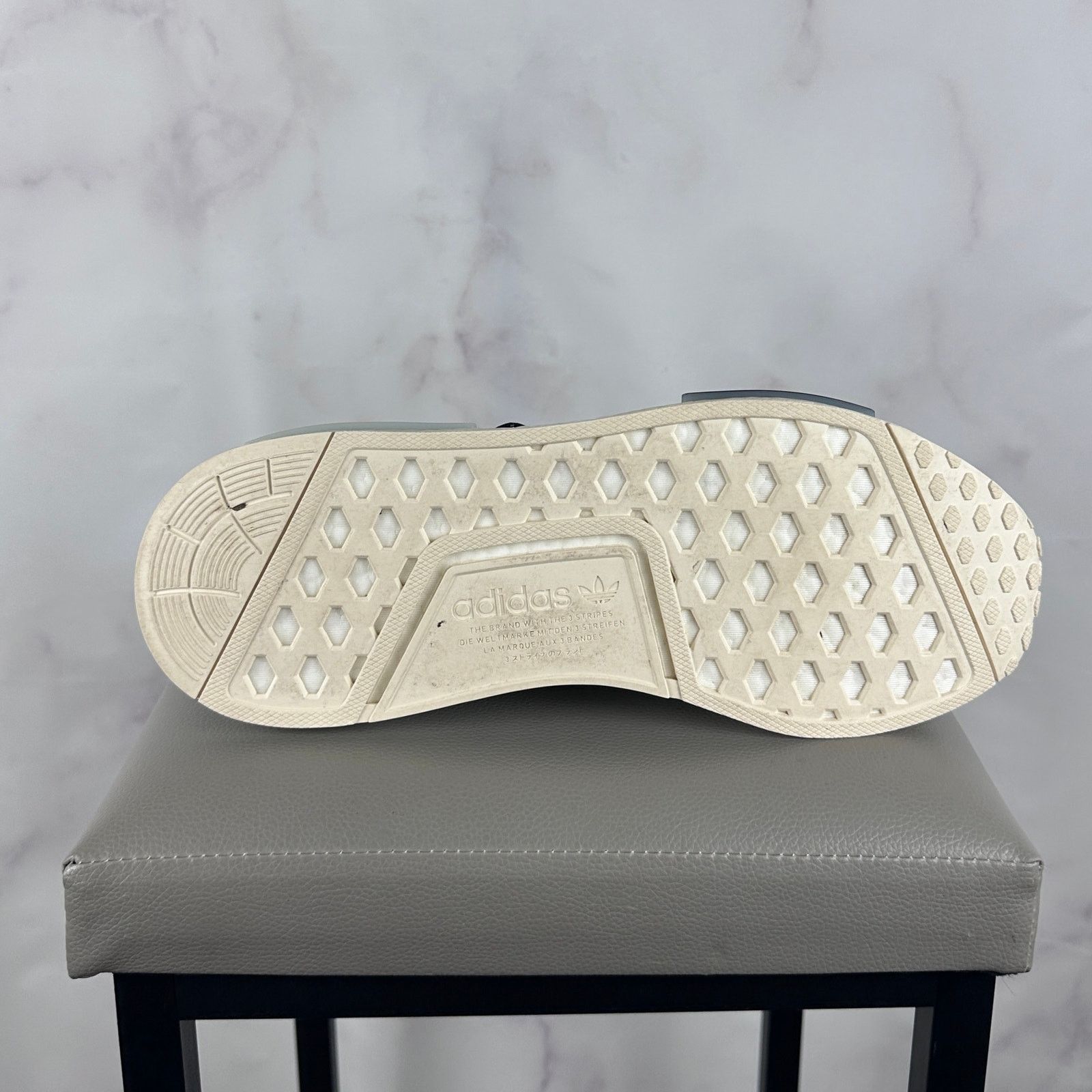 Adidas × Pharrell Sample Billionaire Boys Club NMD Hu Astronaut Green Size US 10 / EU 43 - 10 Thumbnail
