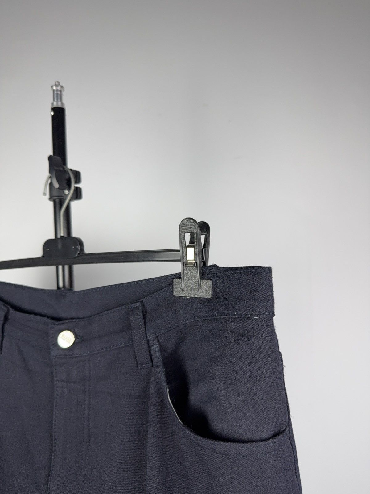 Hugo Boss Luxury Hugo Boss Italy Art in Fashion Cotton Straight Pants Size US 30 / EU 46 - 7 Thumbnail