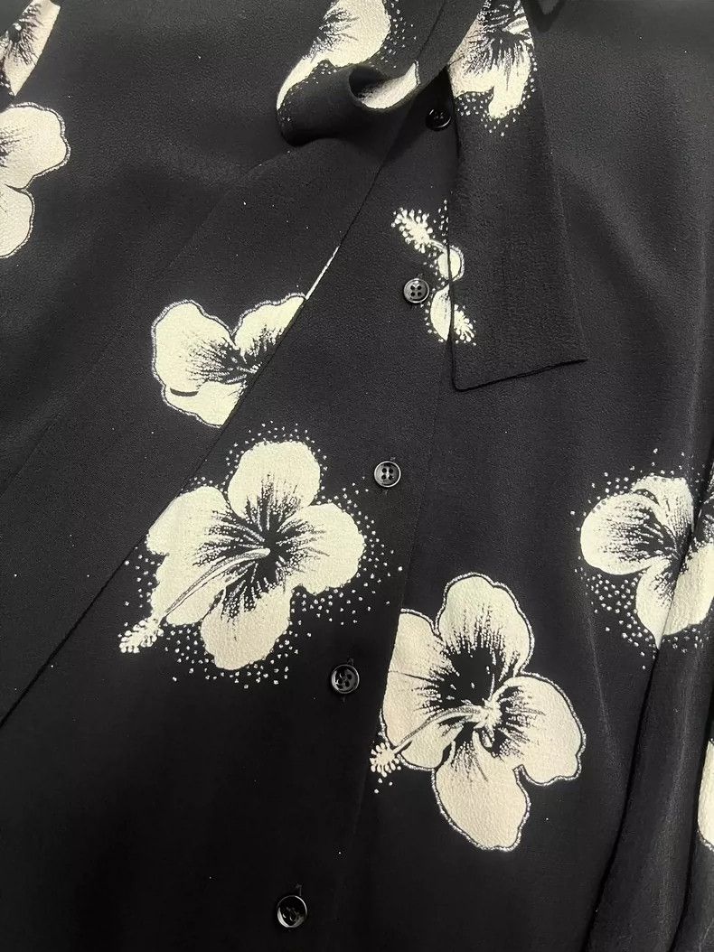 Saint Laurent Paris Saint Laurent Paris16 Autumn/Winter Hibiscus Bow Tie Silk Size XS / US 0-2 / IT 36-38 - 5 Thumbnail