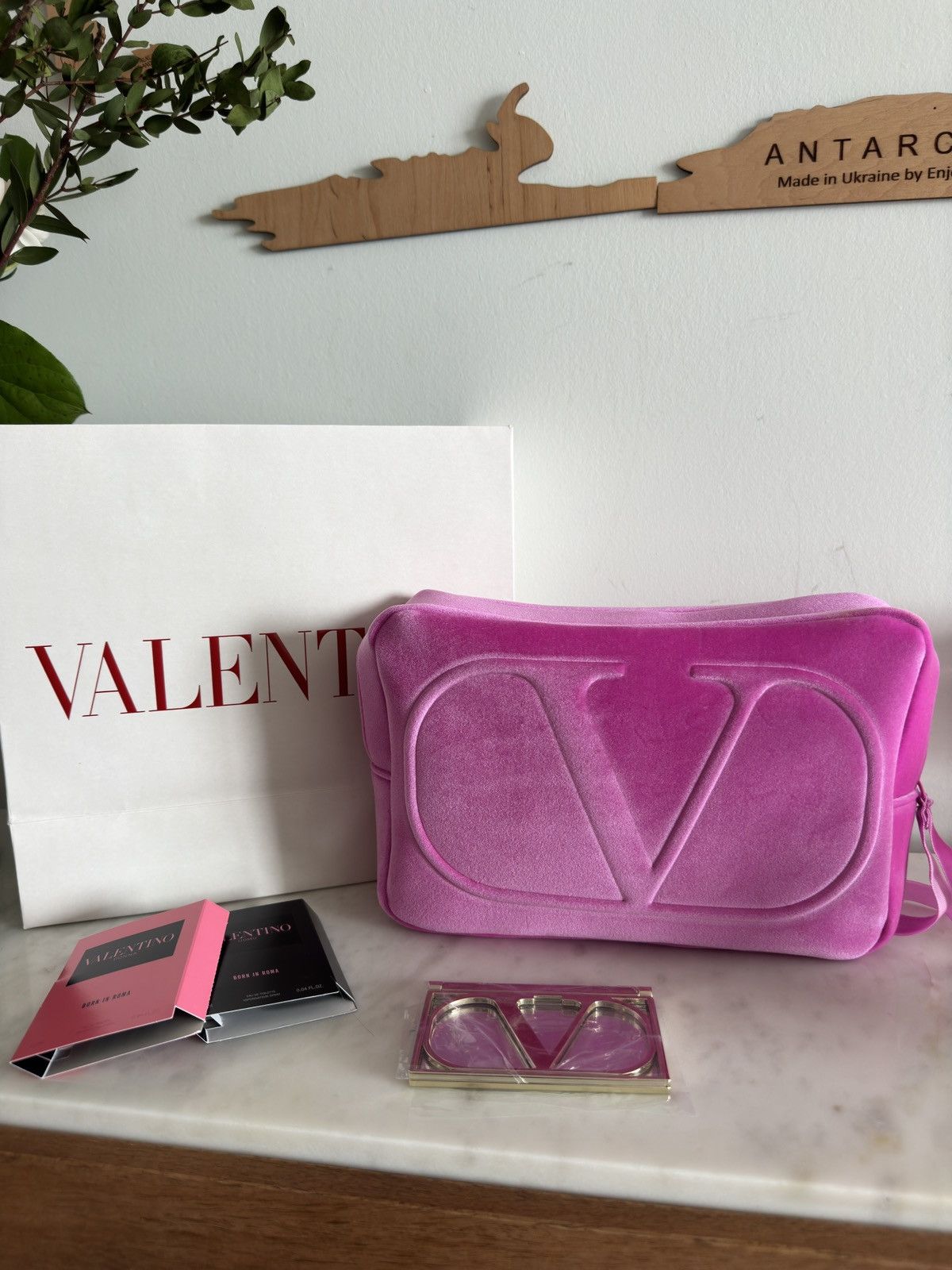 Valentino Valentino pouch, mirror and 2 mini travel perfume Size ONE SIZE - 1 Thumbnail