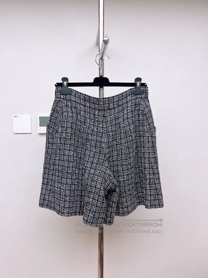 Chanel Chanel Coloured tweed shorts Size 25" / US 0 / IT 36 - 2 Thumbnail