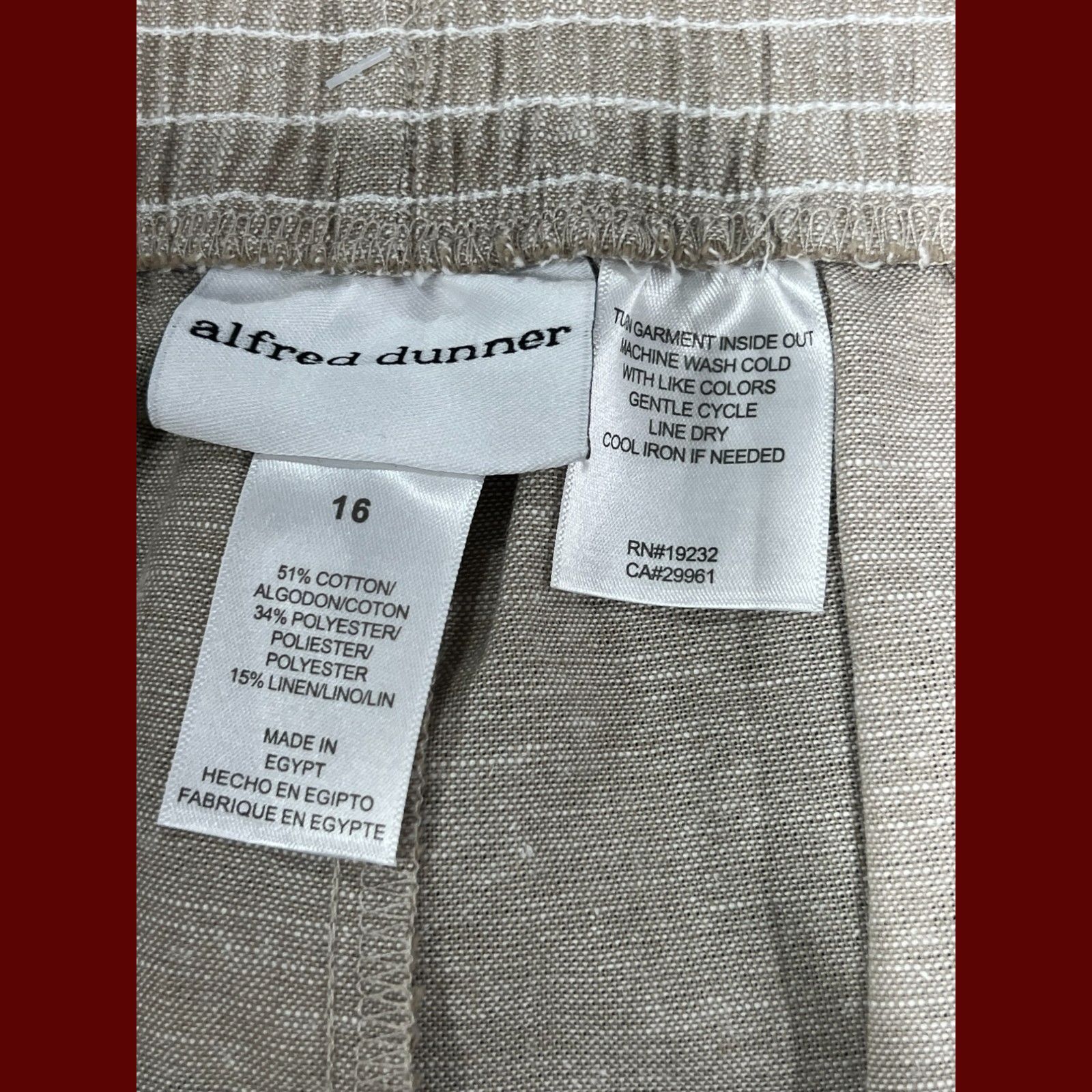 Other Alfred Dunner - Women's Garden Party Mid-Rise Capris - Beige Size 38" / US 16 / IT 52 - 12 Thumbnail