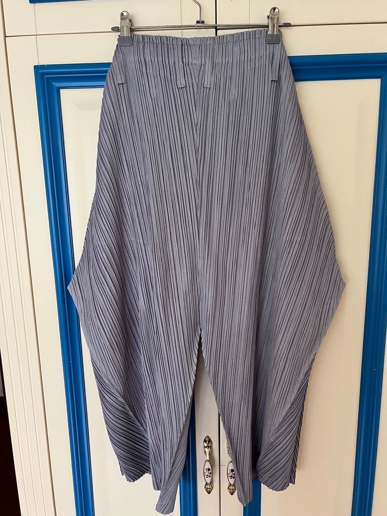 Issey Miyake Issey Miyake size:3 Grey irregular-shaped pants Size 42" / US 20 - 5 Thumbnail