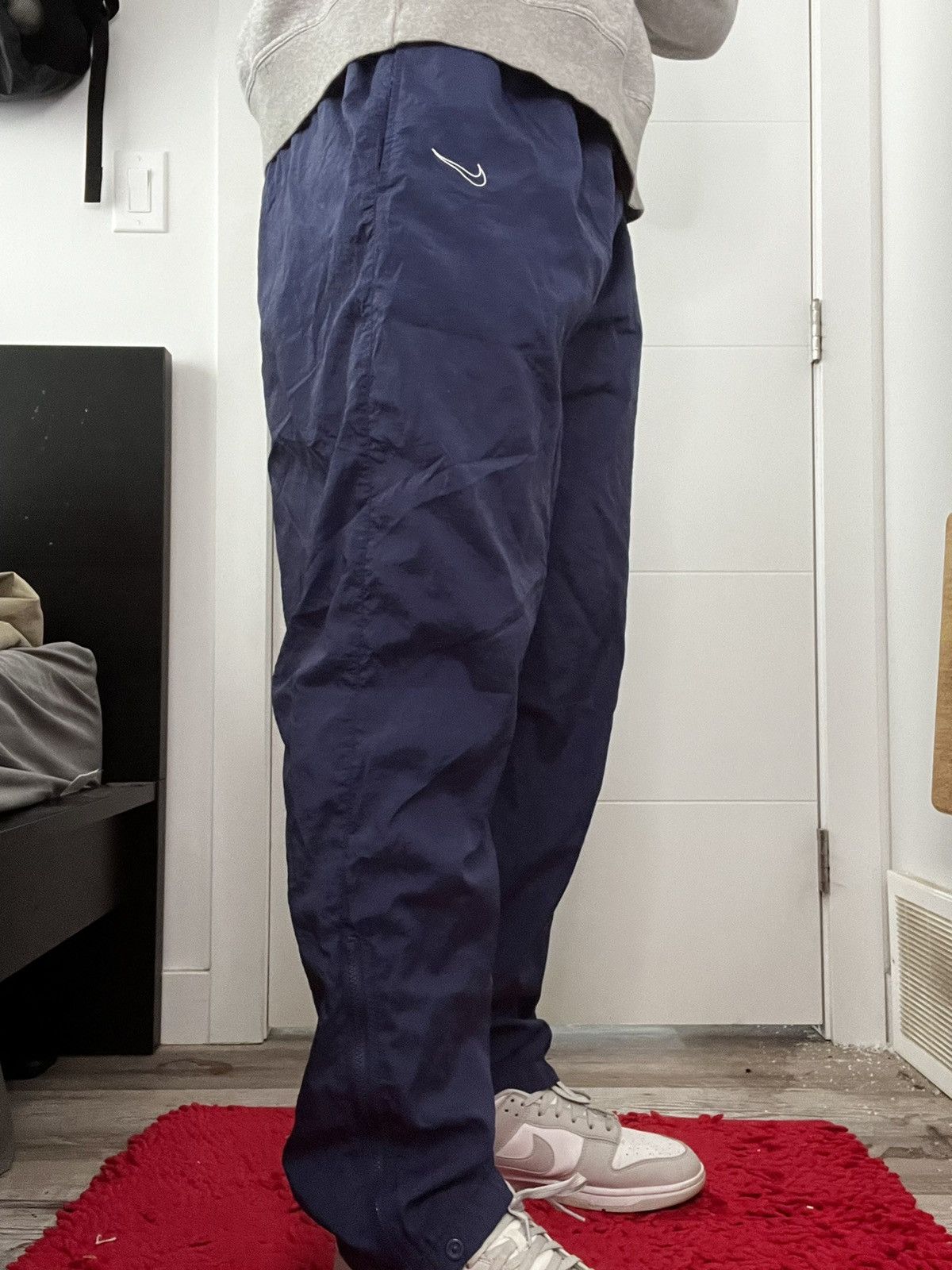 Designer × Nike × Vintage Navy Nike Trackpants Size US 36 / EU 52 - 1 Thumbnail