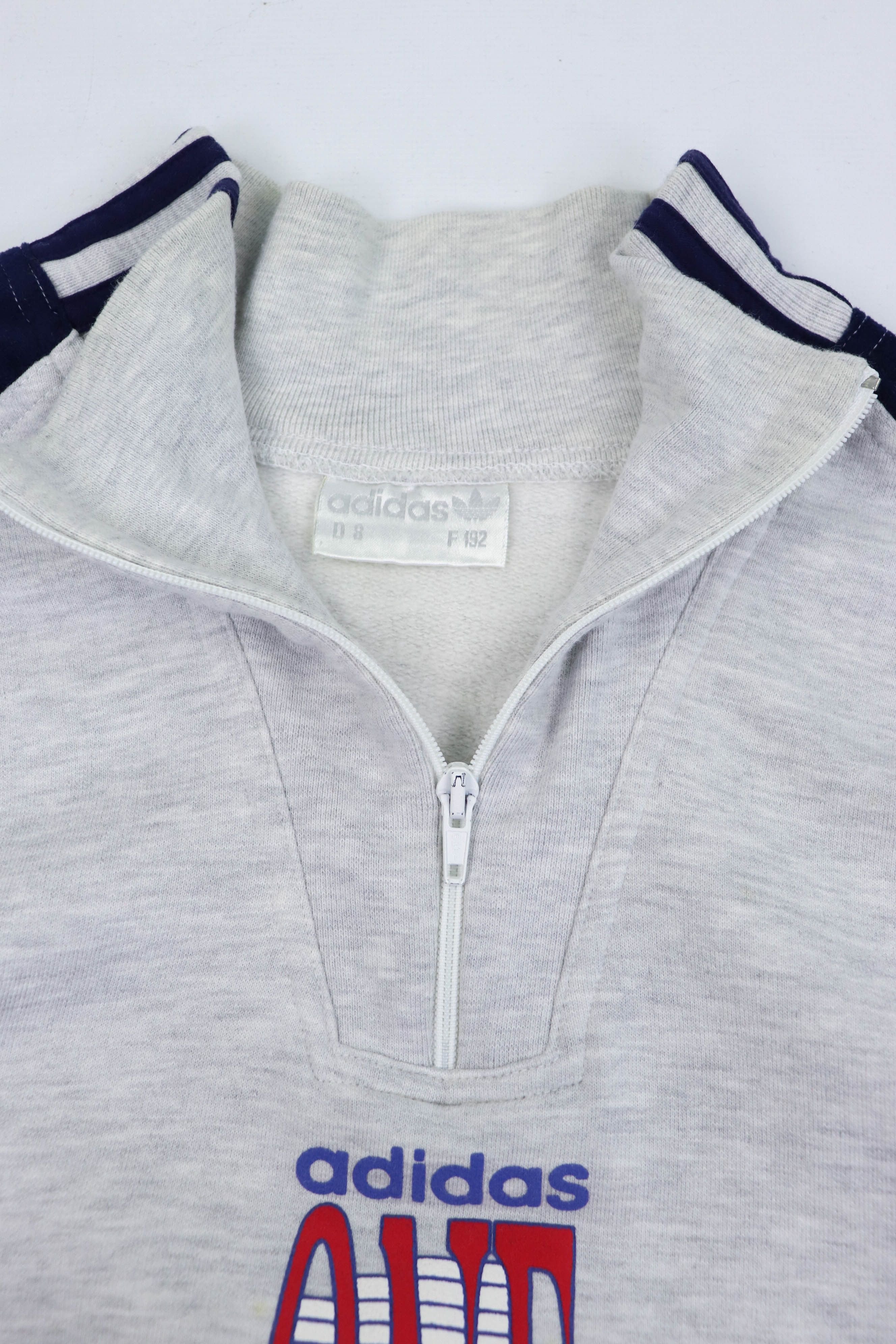 Adidas Adidas 90s Vintage One World Graphics Sweatshirt Size US XL / EU 56 / 4 - 6 Thumbnail